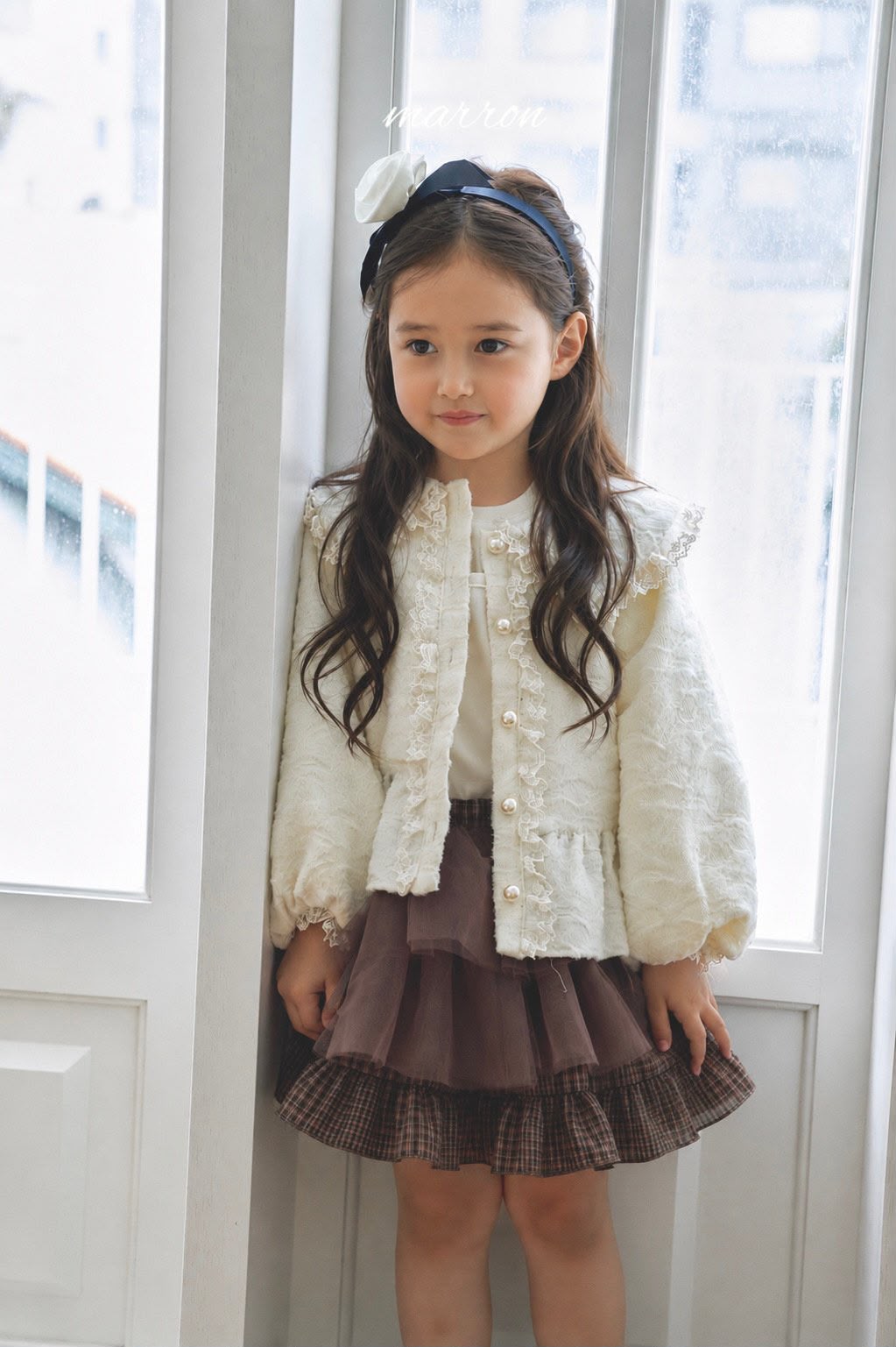 AW6087 Outer