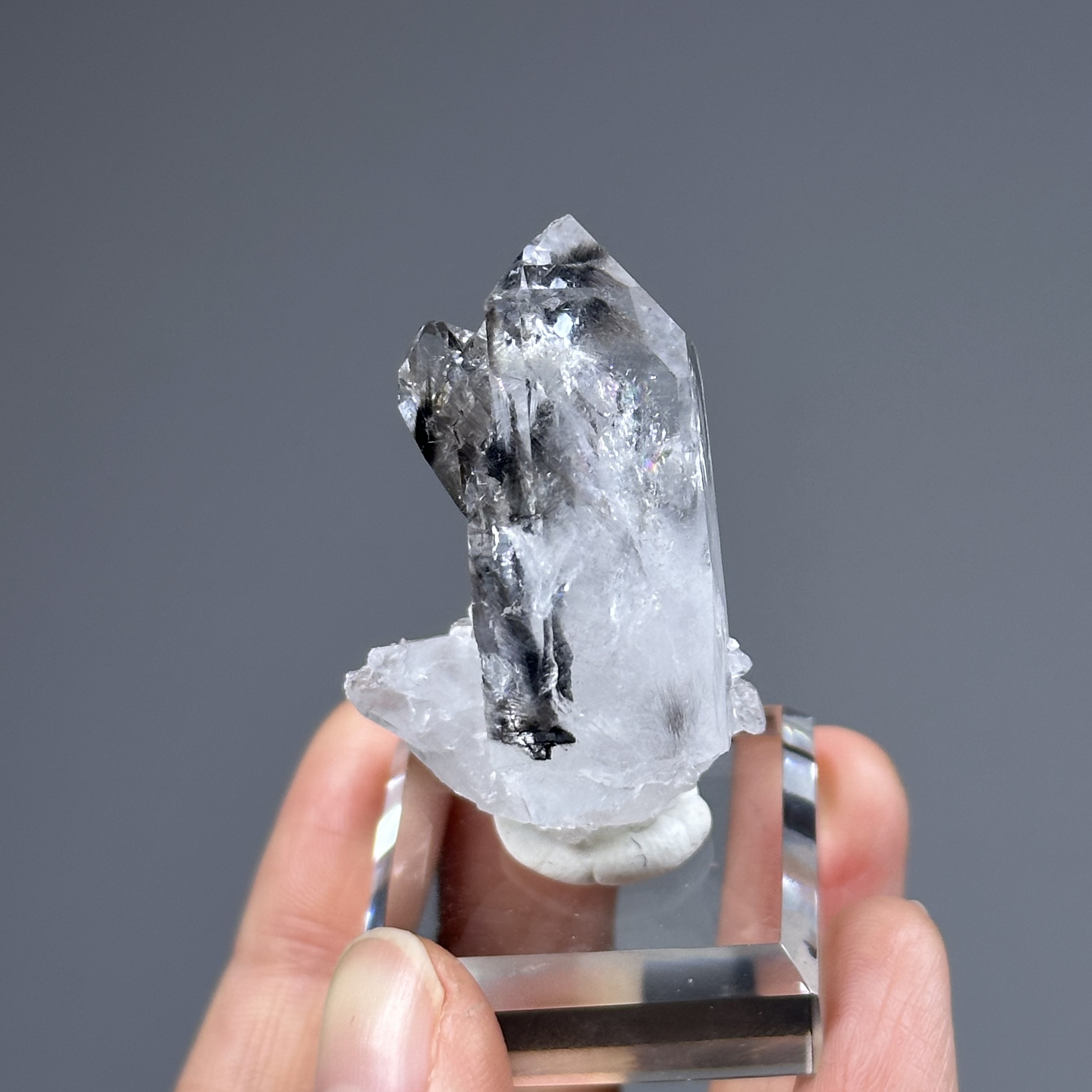 黑銀鈦水晶簇 - Brookite and Rutile Quartz | RU012