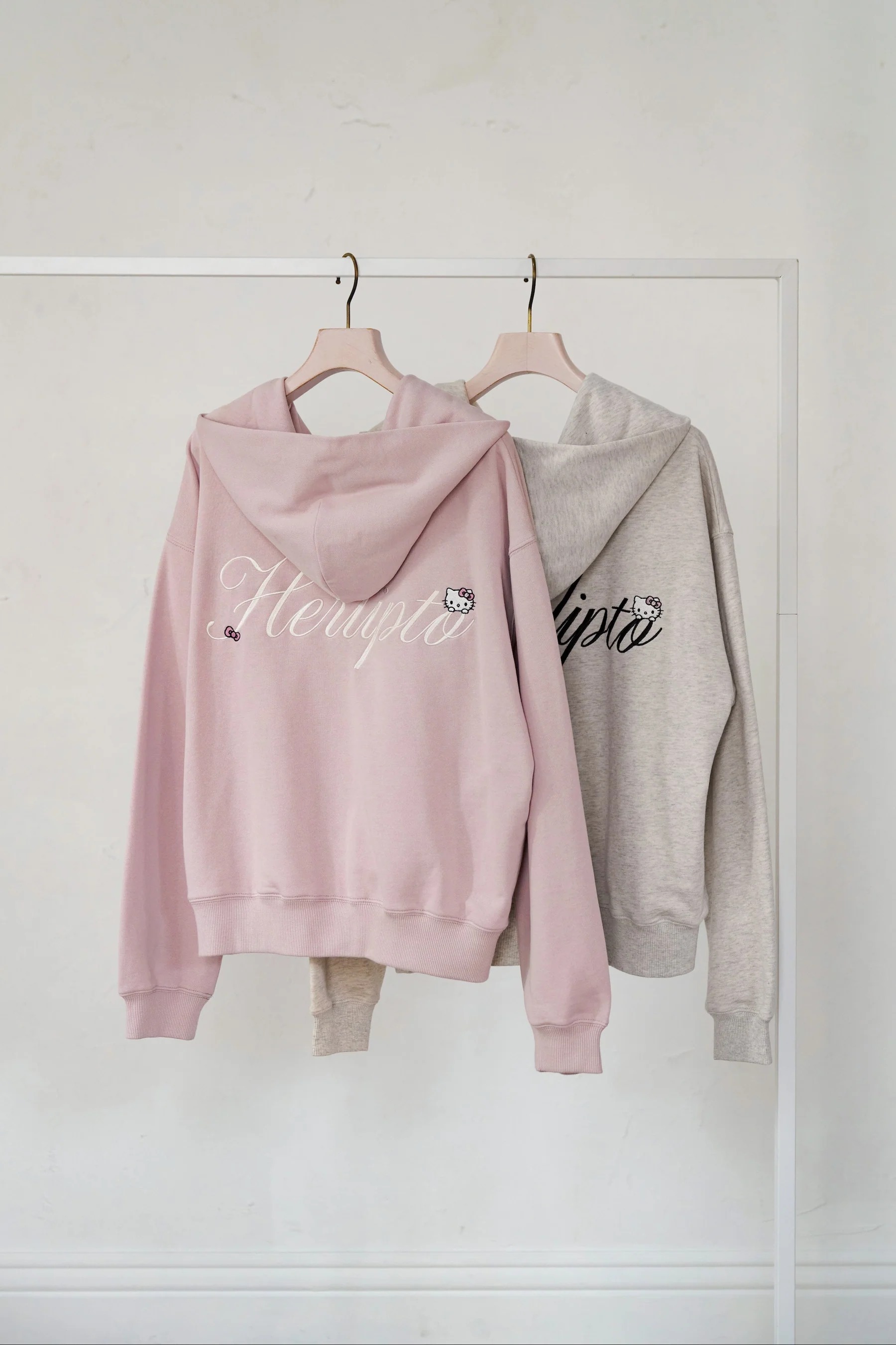 🎀【預訂】Her lip to × Kitty Zip-Up Hoodie R