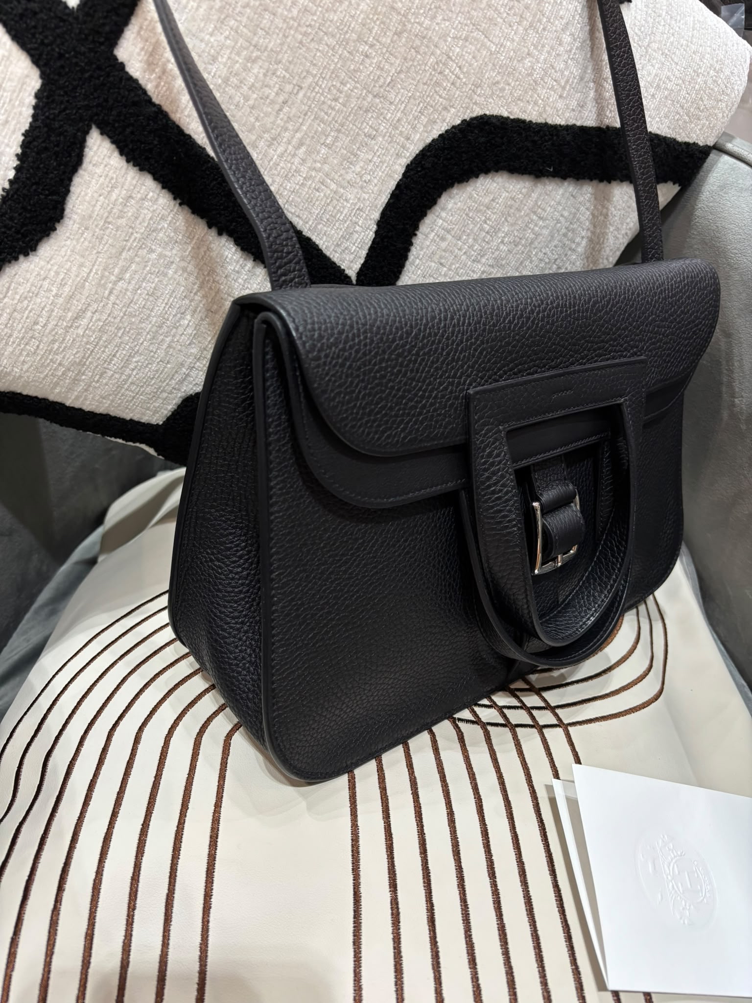Hermes Halzan 31,STAMP A 黑銀 100%Authentic,98%new ✅專門店收據 ✅Dust bag 