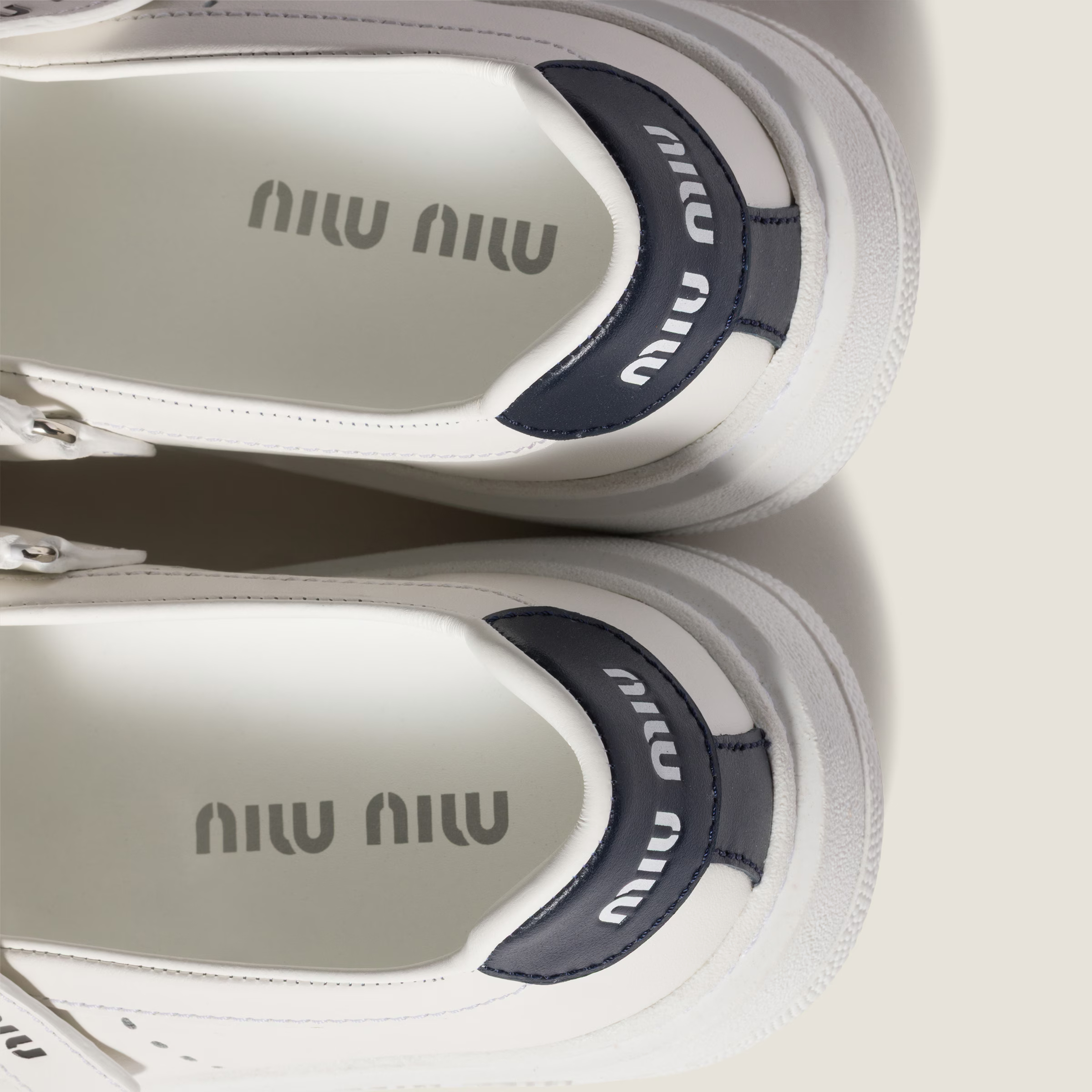 限時優惠✨新款🆕訂貨🍒MIUMIU Calf leather Maryjane   Size 36/36.5/37/37.5/40/40.5