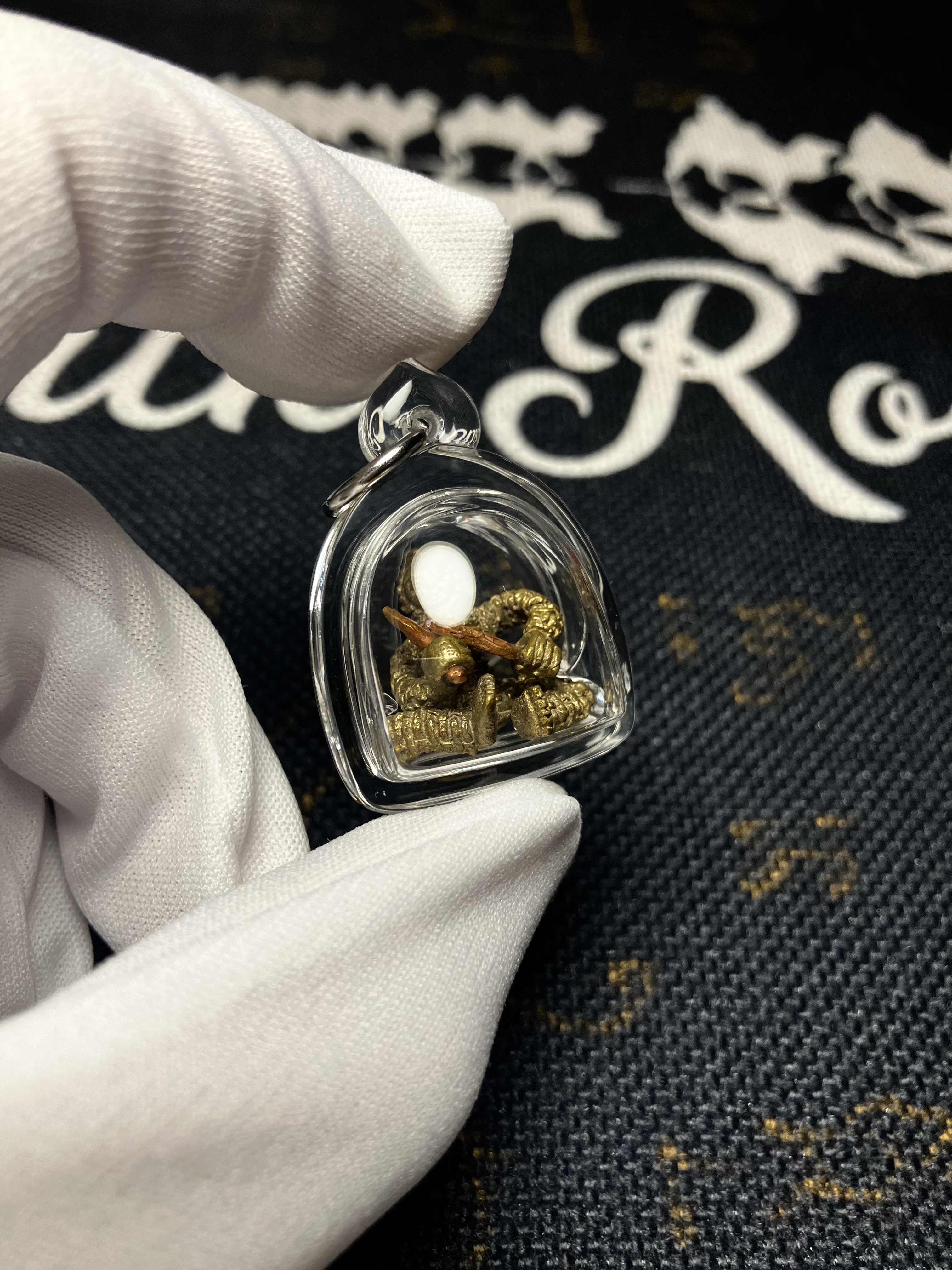 龍婆披贊 佛曆2559 魅香魂魄勇 附光學級高透防水殼