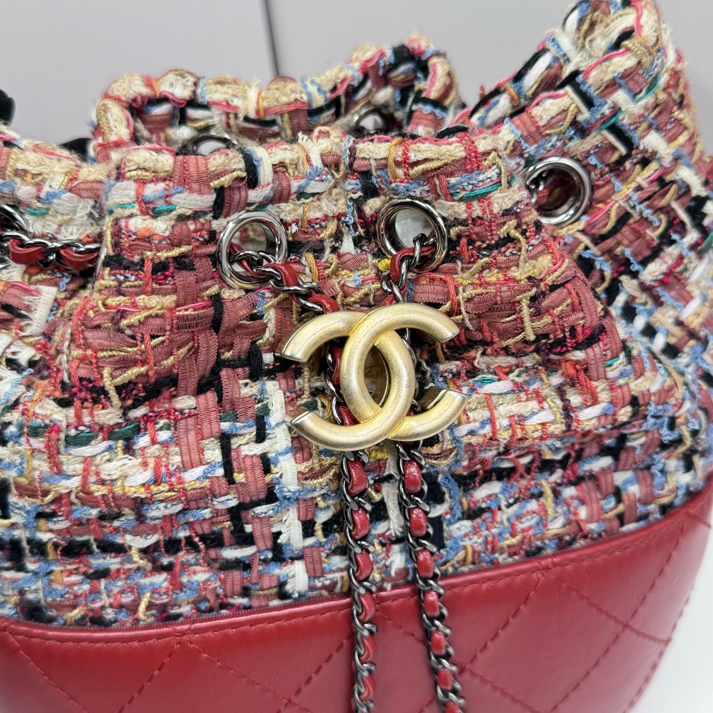 Pre-Owned Chanel Gabrielle Bucket Bag / Product Code: 25041926