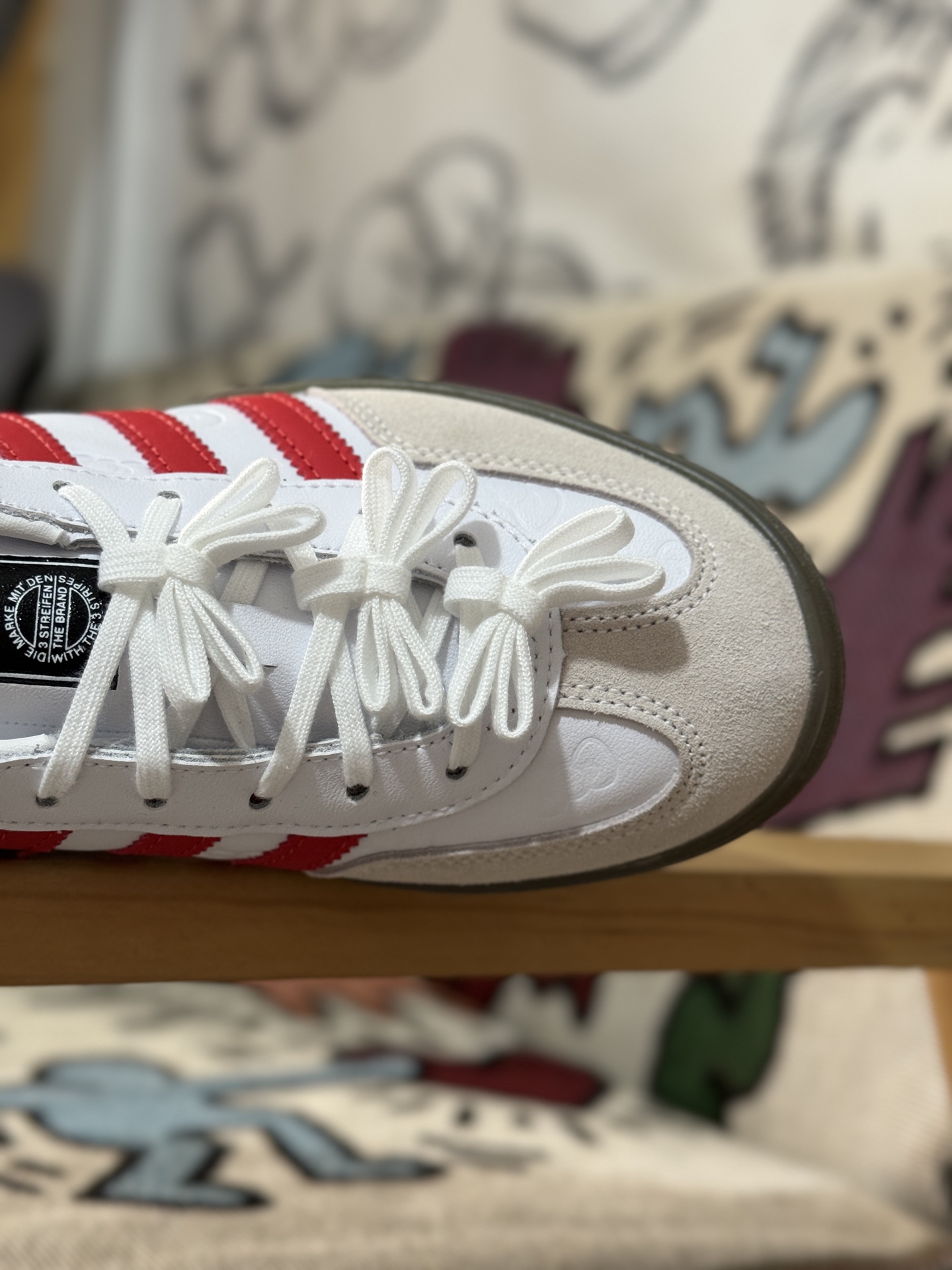 Adidas Originals x Hello Kitty Gazelle Indoor II0013