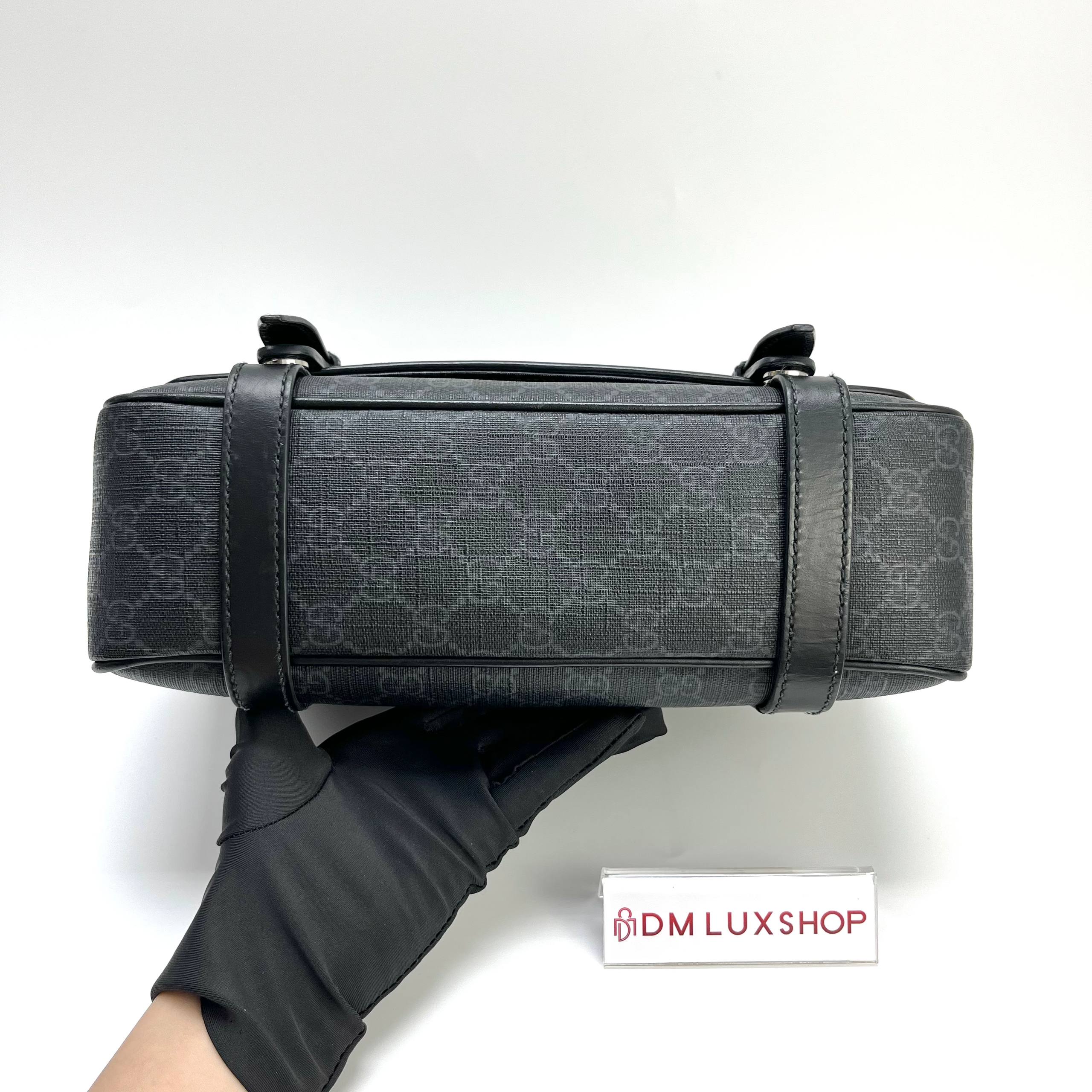 Gucci GG Canvas Messenger Bag