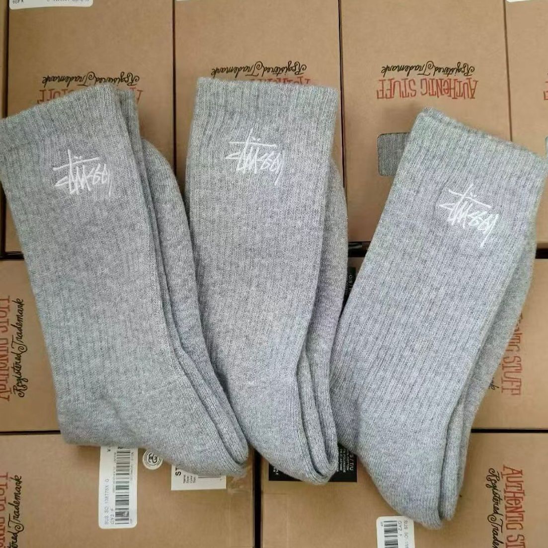 即將下架 清貨價🌈A112 - Stussy crew socks packs 專門店盒裝長襪