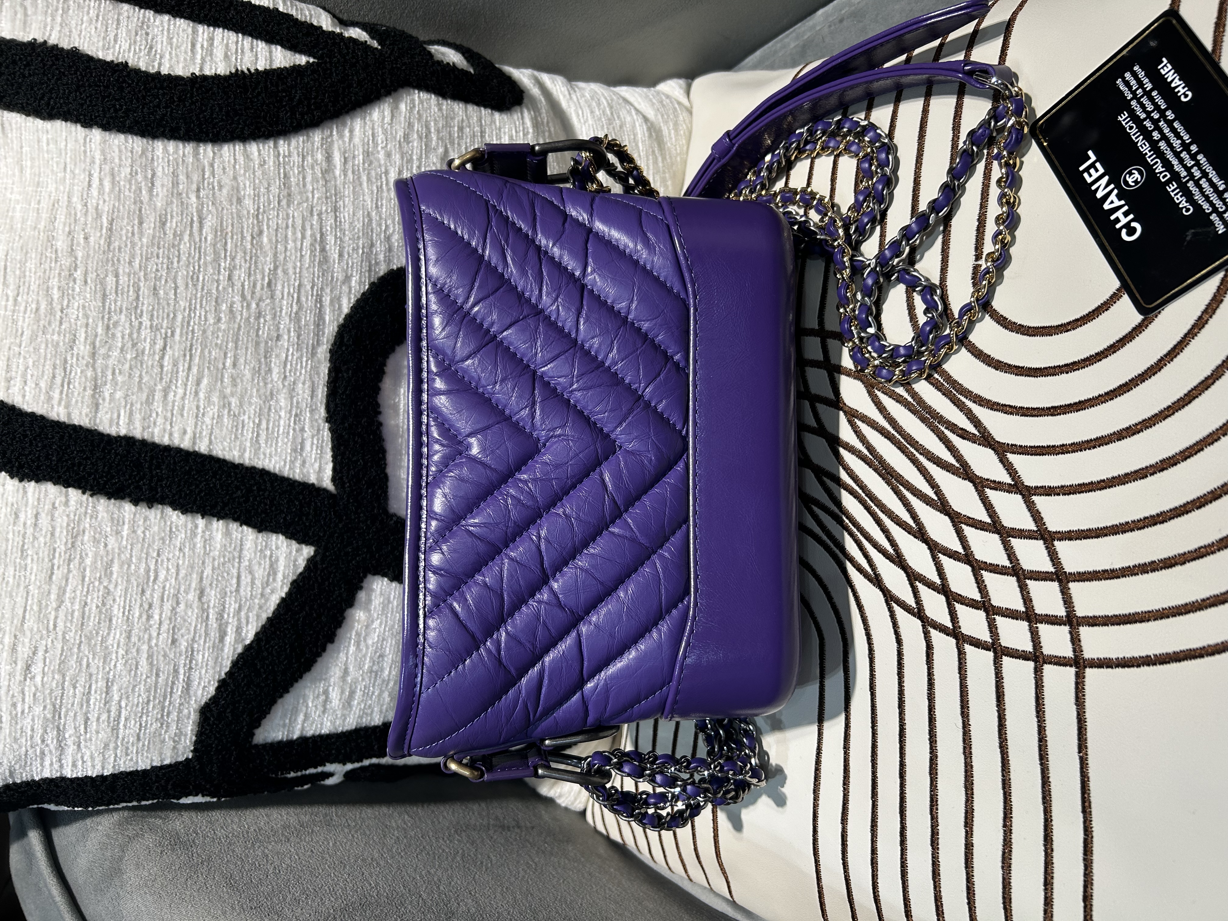 Chanel Gabrielle small hobo purple  100%Authentic ,99%new ✅收據✅card✅dust bag✅box