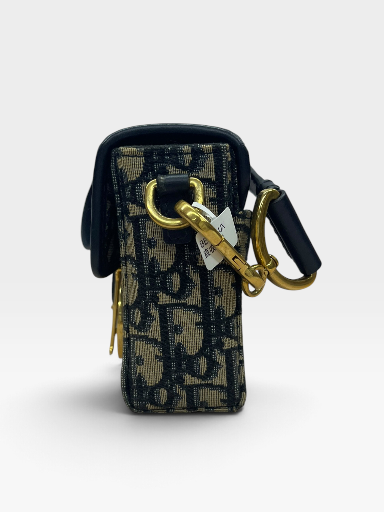 Pre-Owned DIOR 30 Montaigne Bag / Product Code: 100107