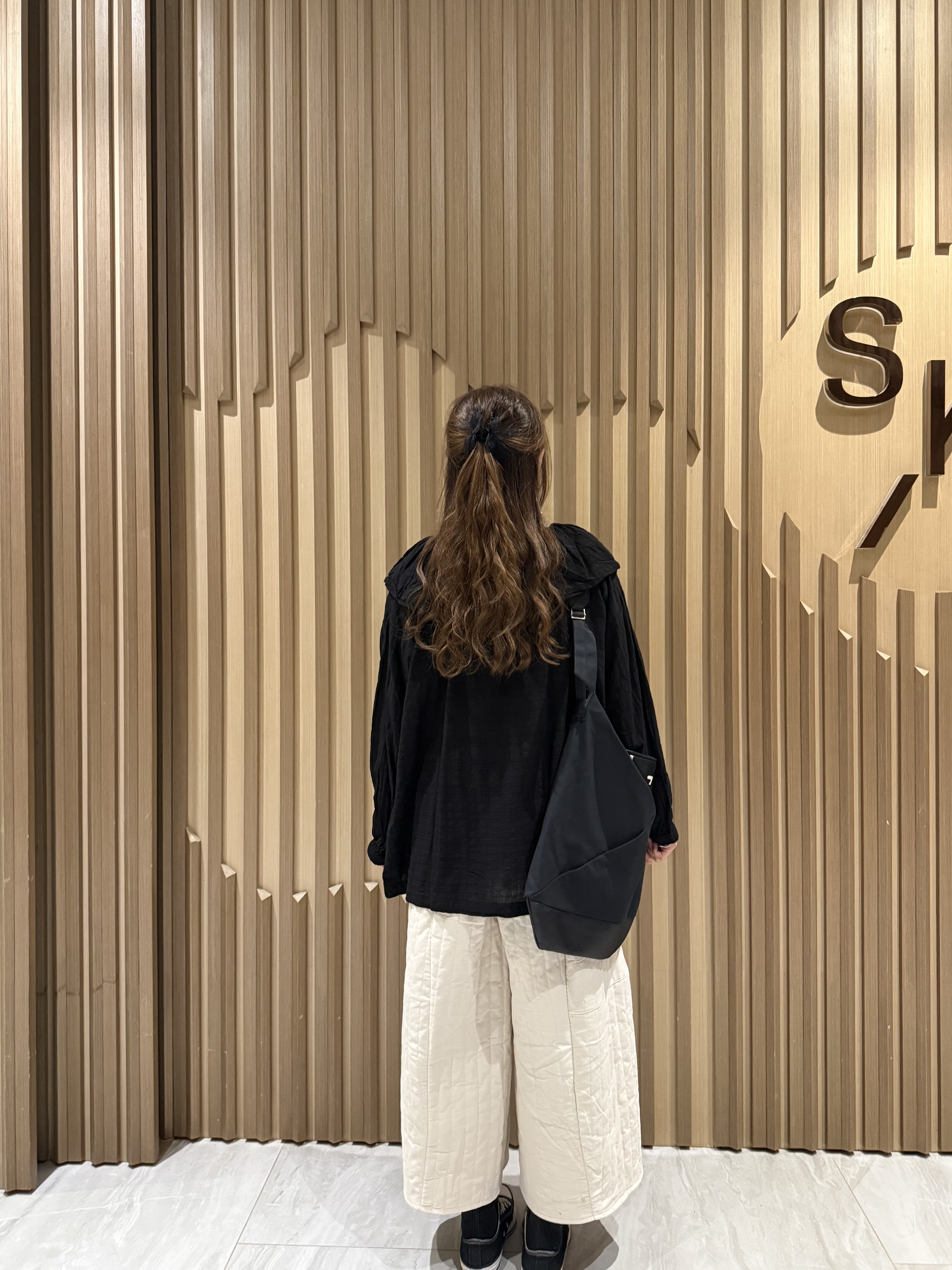 薄燈芯絨直紋裙褲