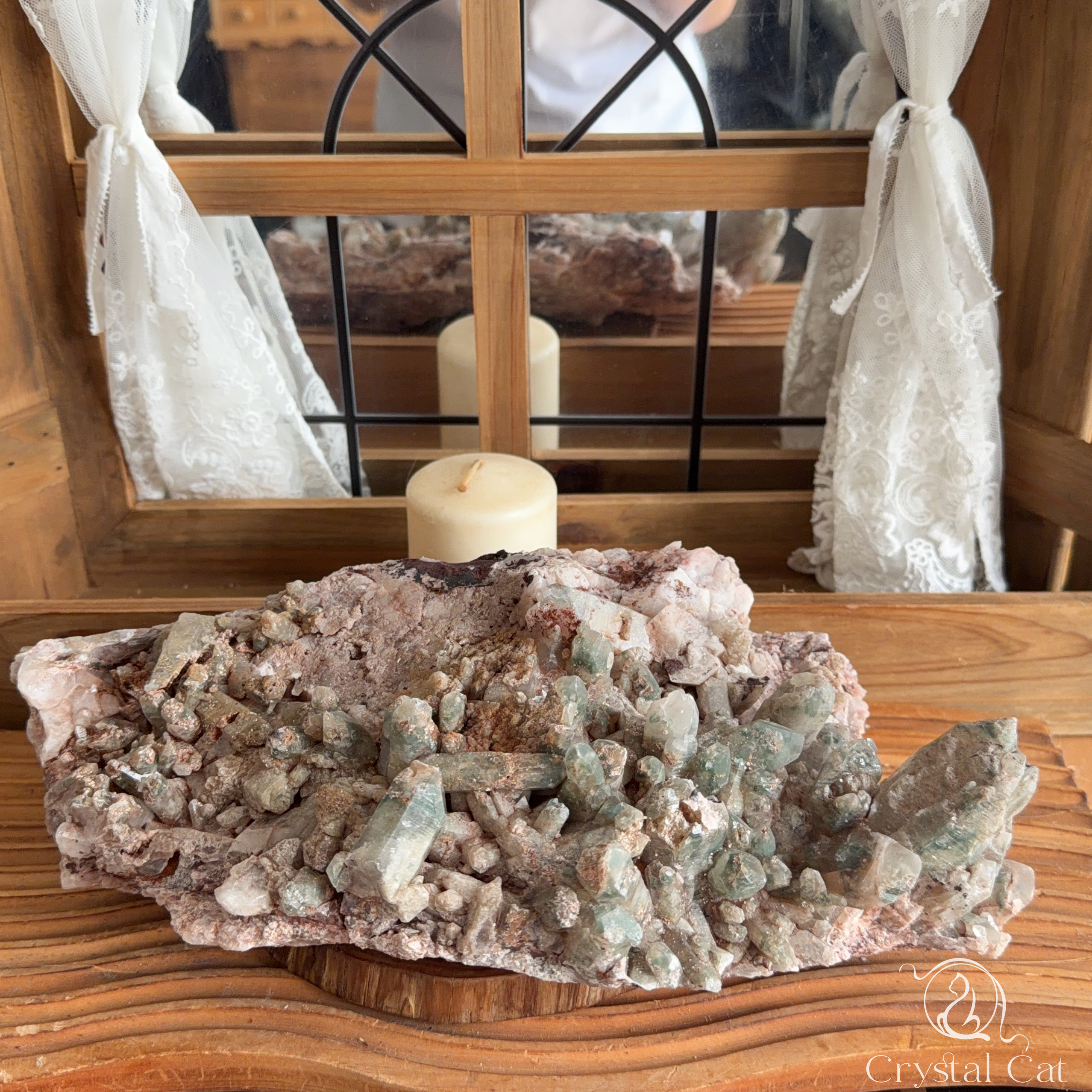 天然綠幽靈晶簇