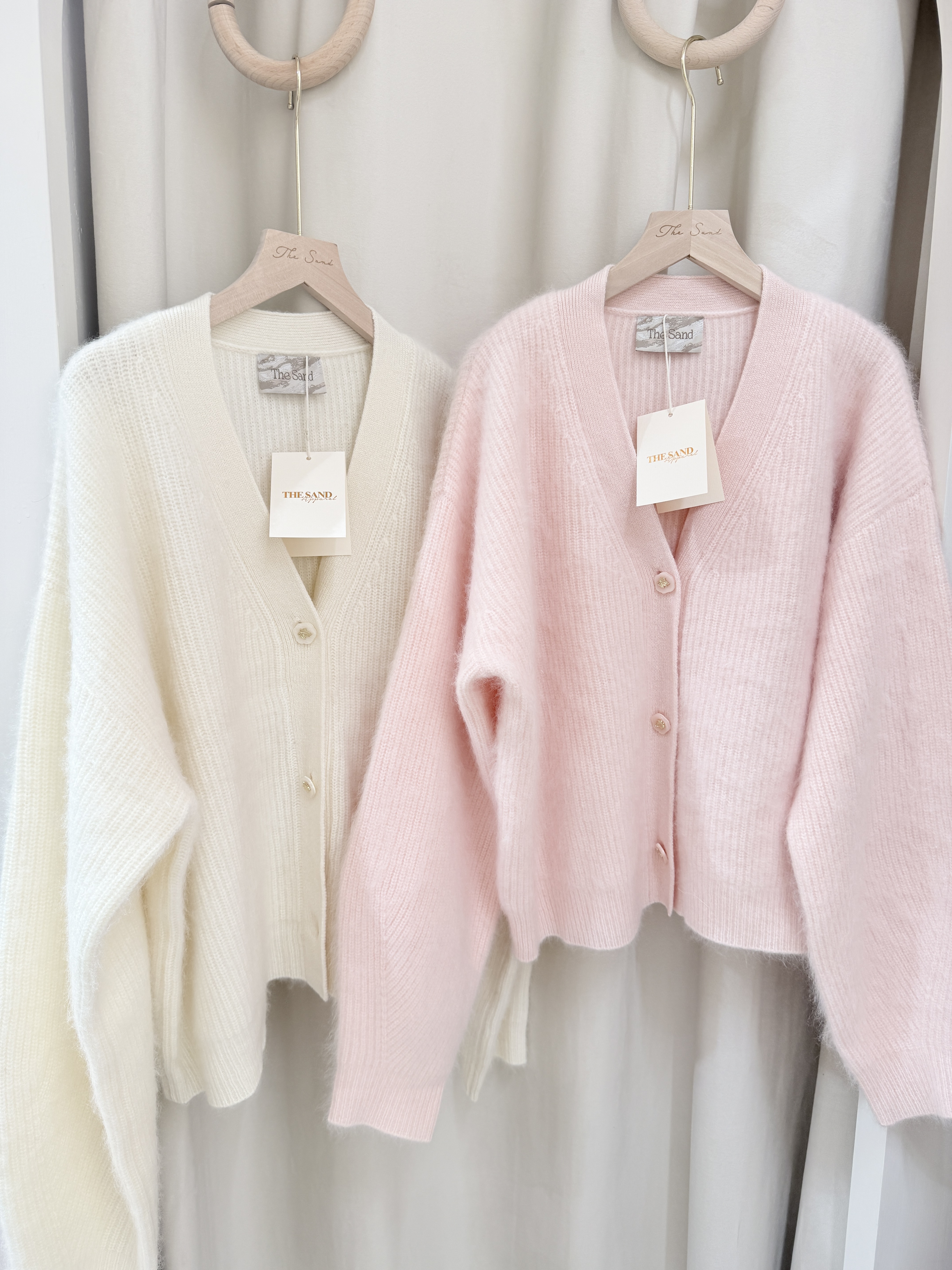 Premium line -自訂款溫柔onni Fine wool Cardigan ( with 80% wool +20% wool) 最後5件！不補貨