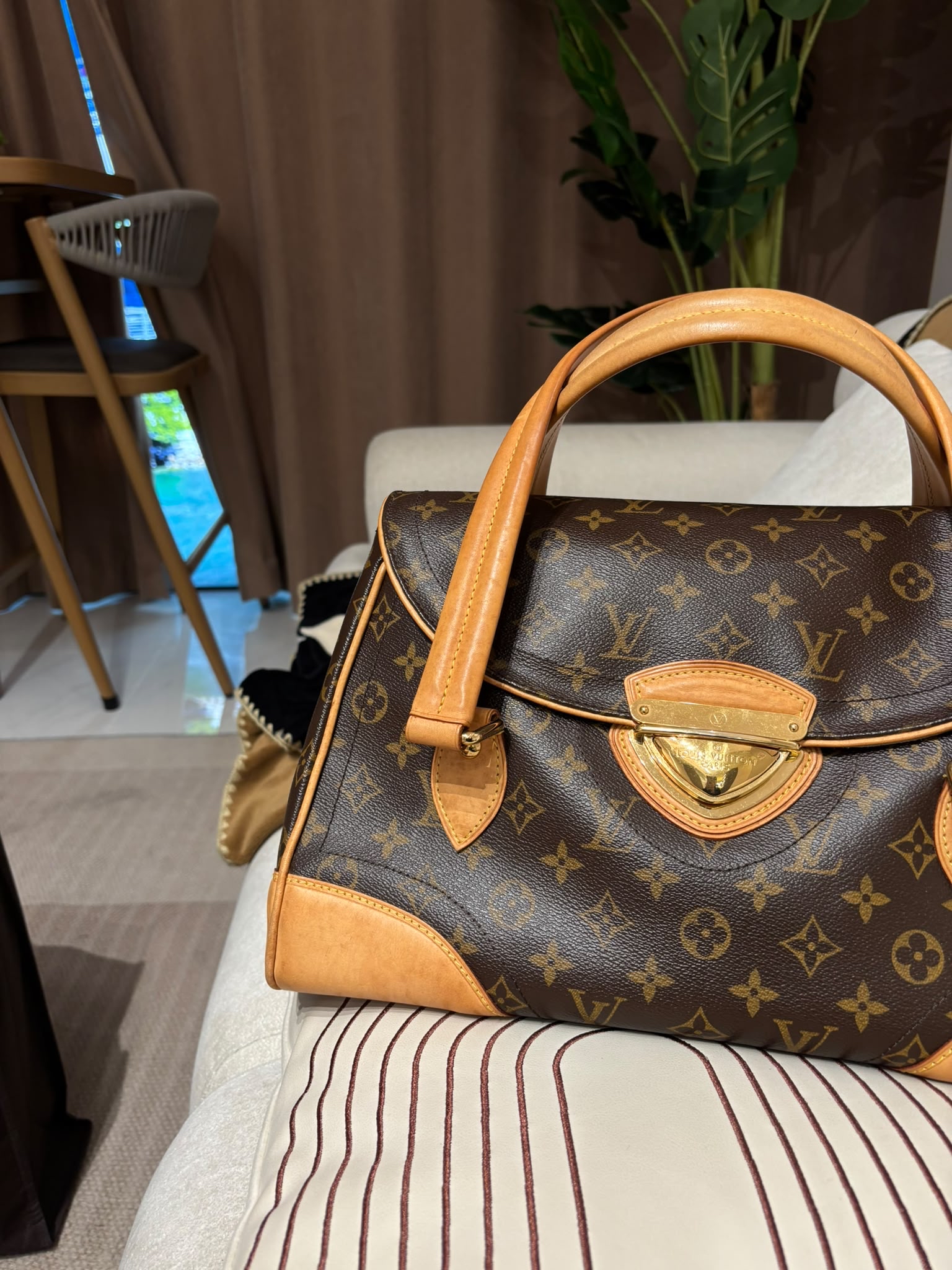 LV Beverly GM Monogram Shoulder Bag 100%Authentic, 95%new ✅Dust bag