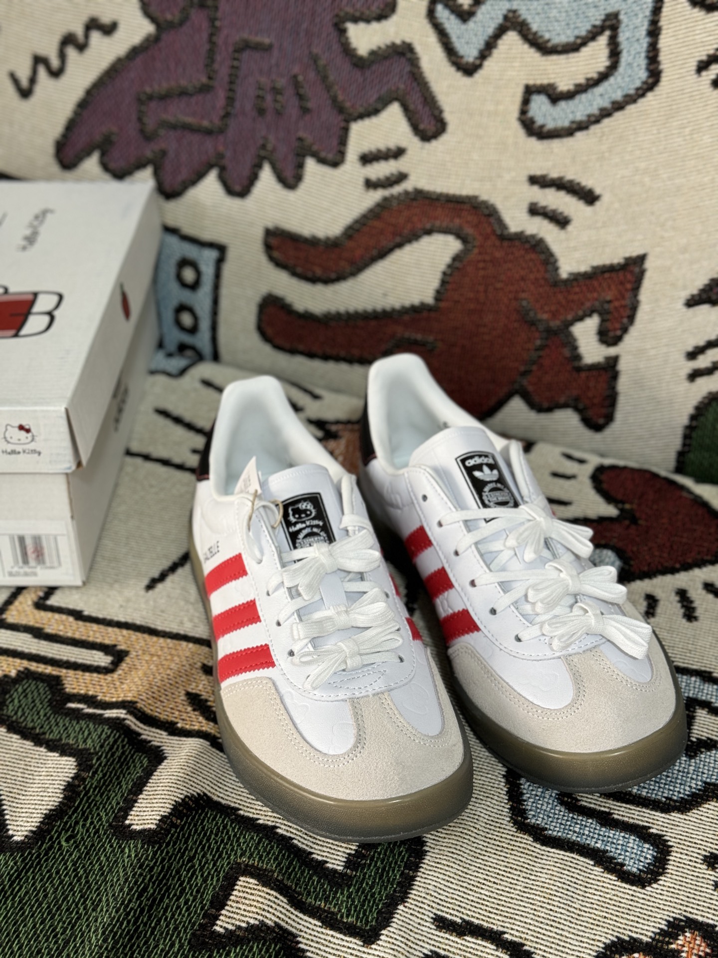 Adidas Originals x Hello Kitty Gazelle Indoor II0013