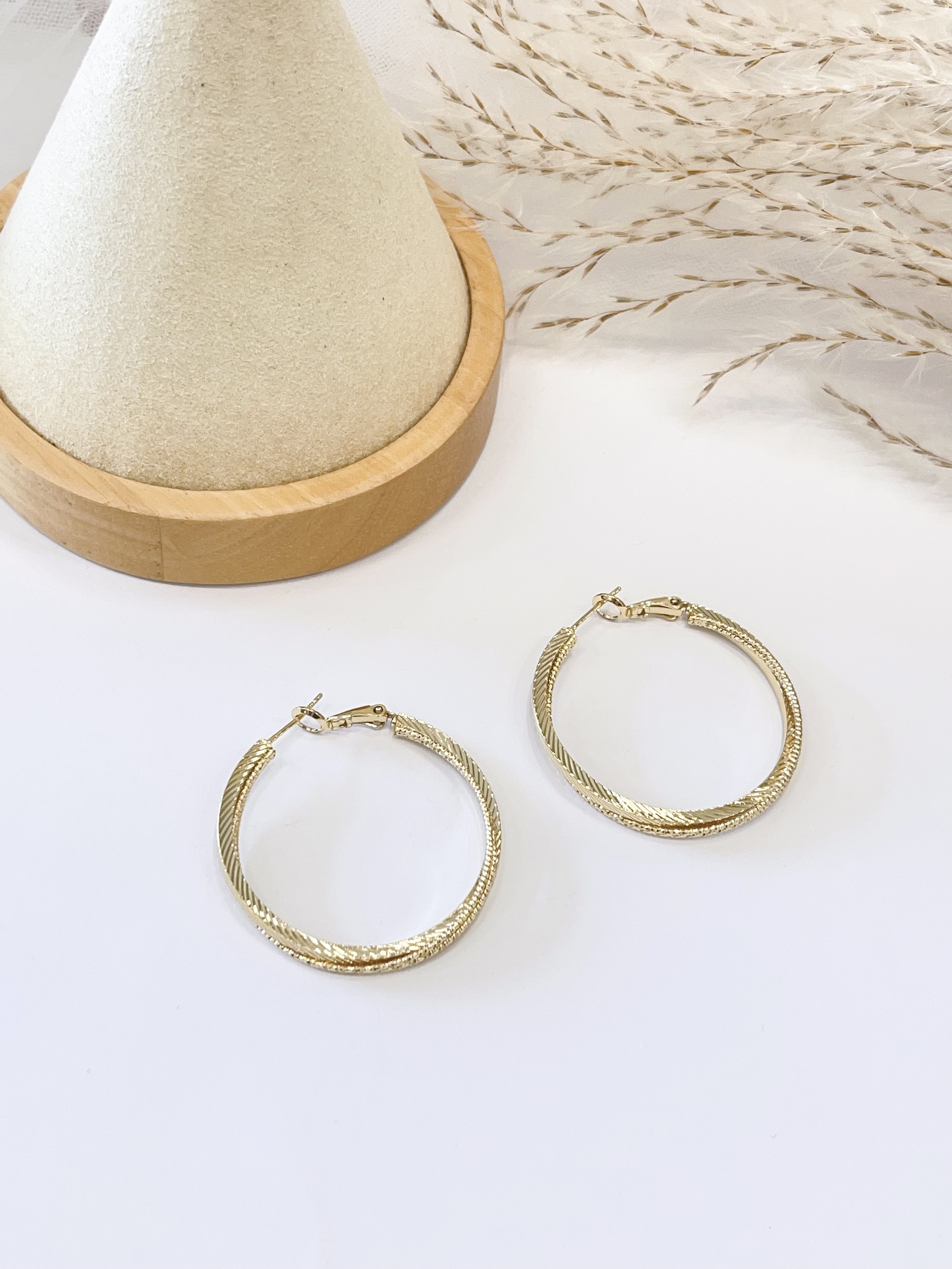 双形线条纹路耳环