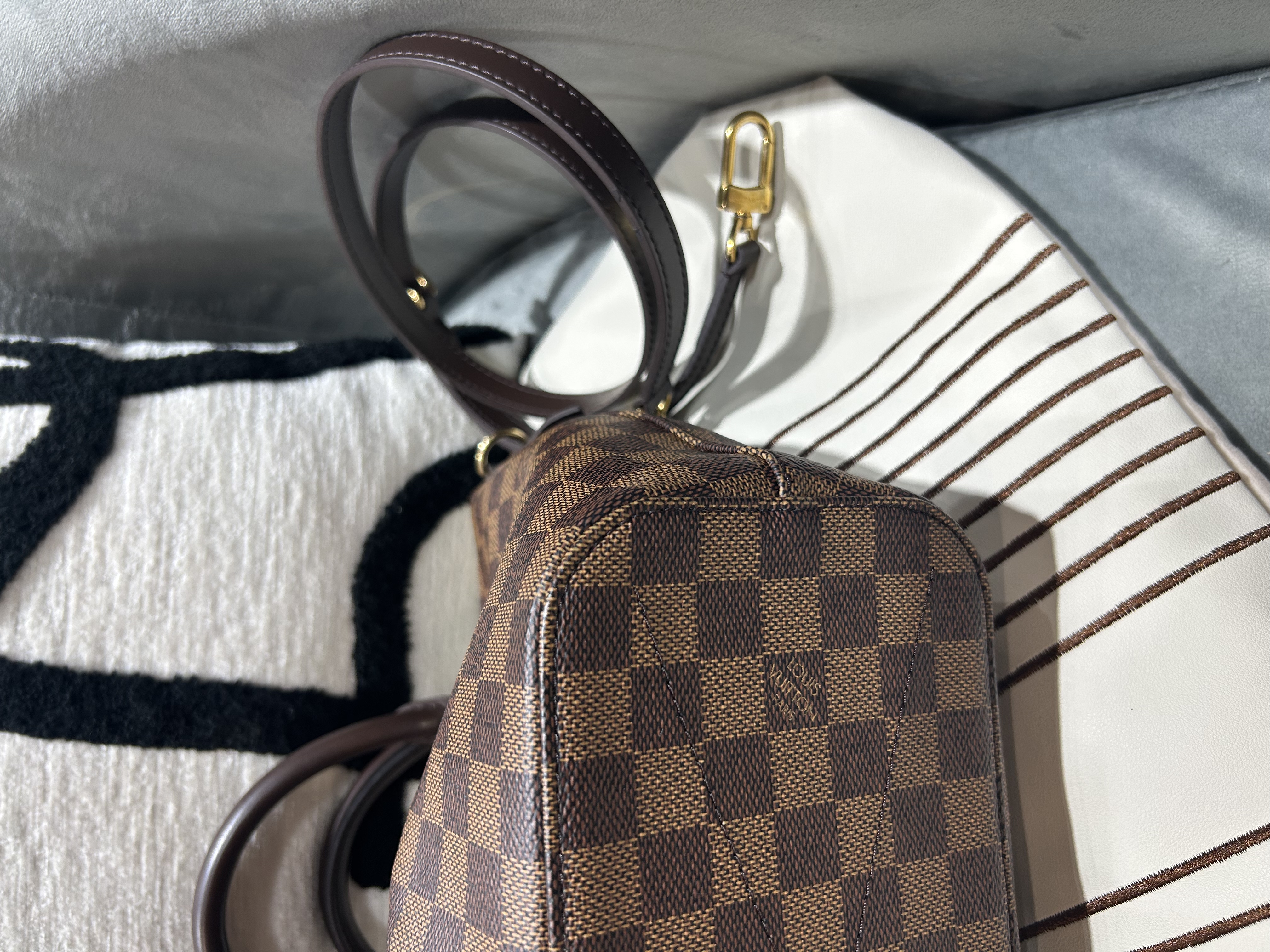 LV Damier Ebene Siena PM 2Way Bag 100%Authentic, 98%New ✅Strap✅Dust bag