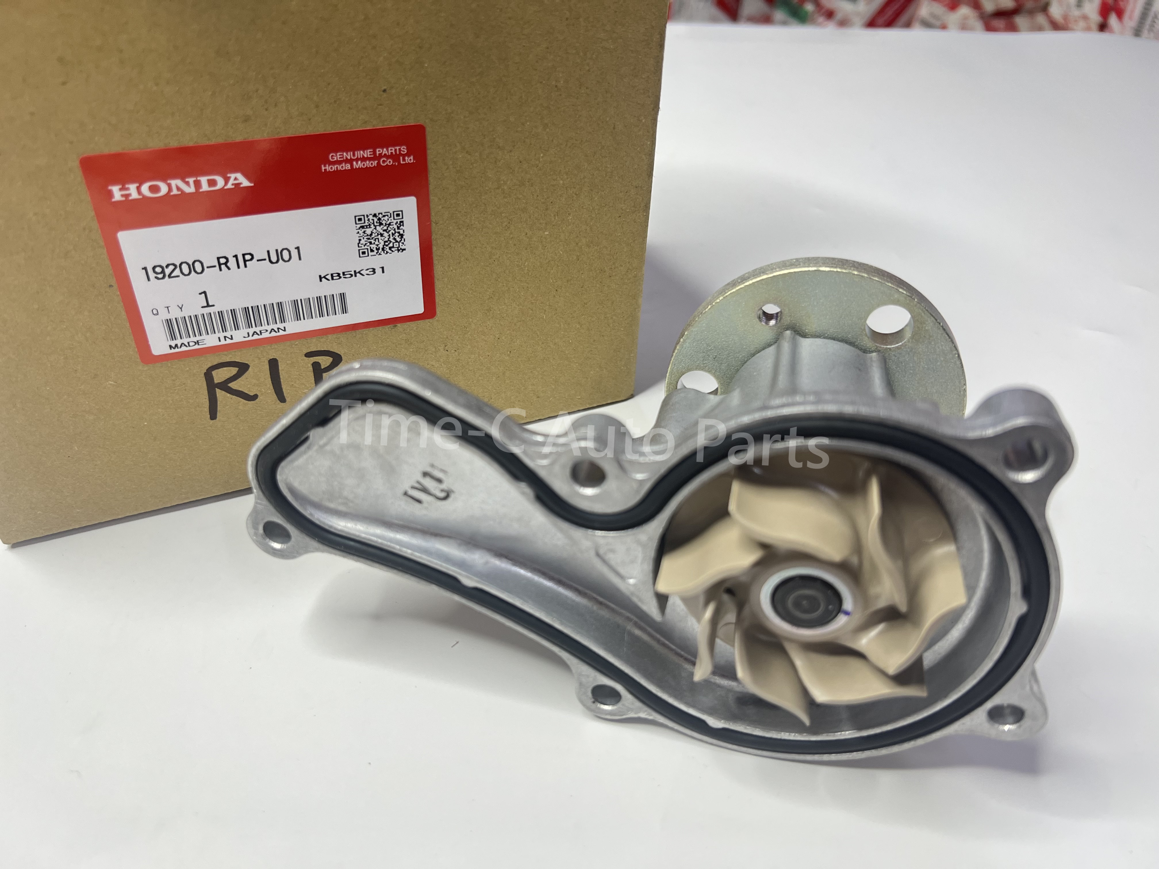 水泵 19200-RZP-003 - Honda Stepwgn