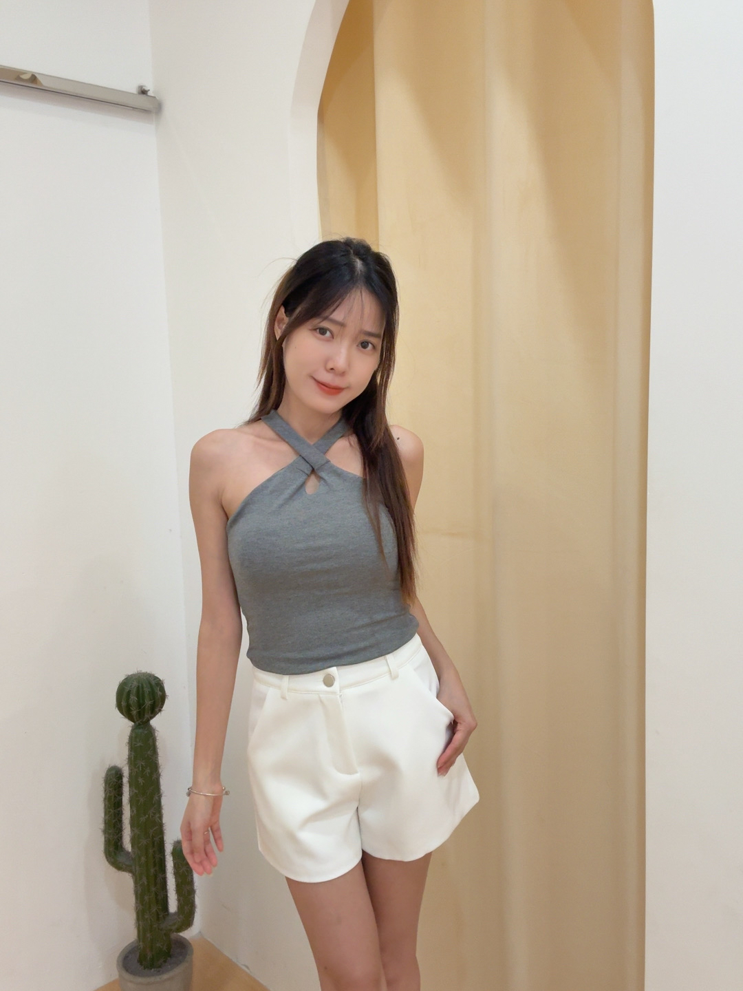 交叉挂脖美背背心 R2968