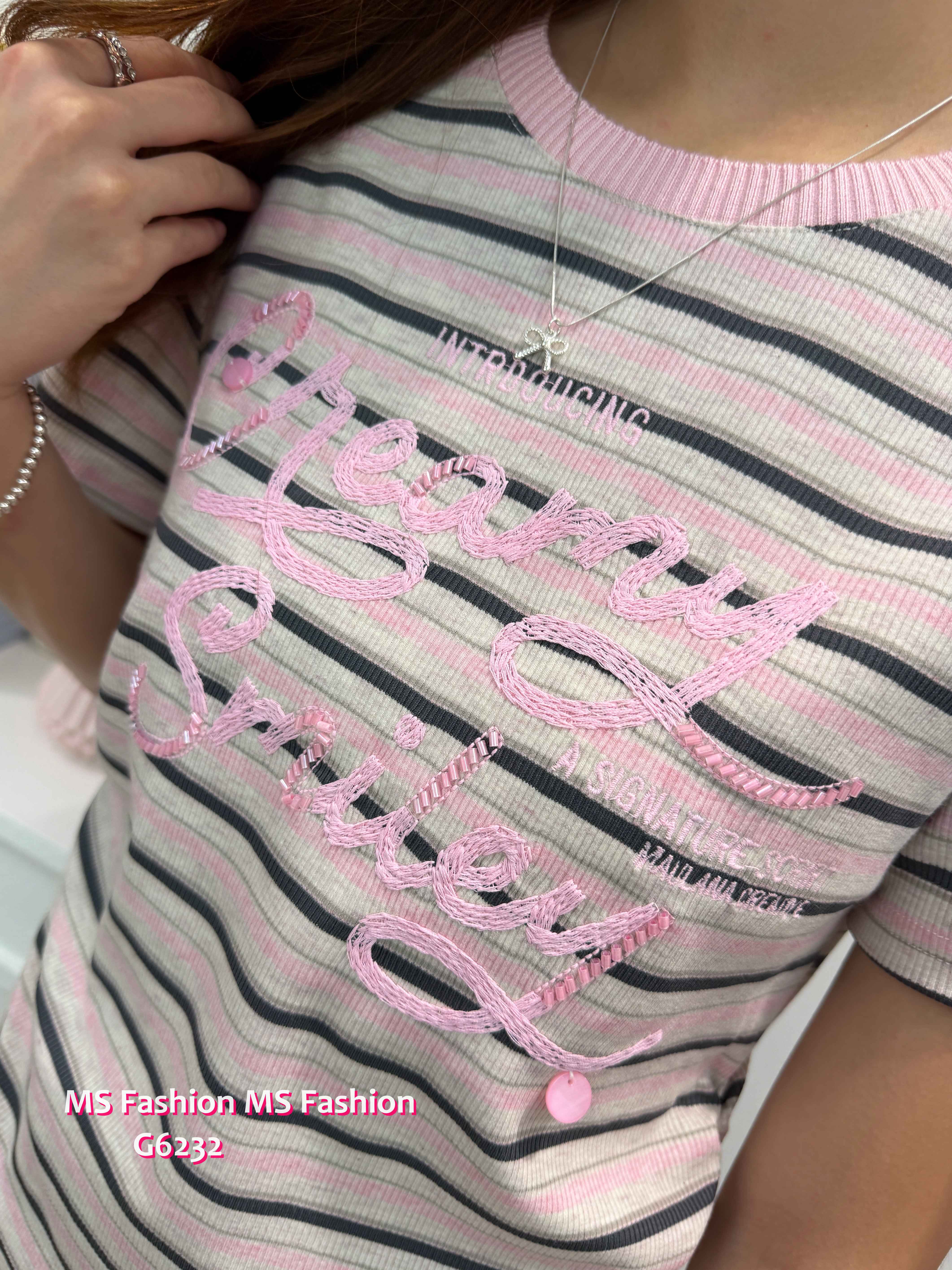 G6232 韓國🇰🇷扭繩字母橫間top