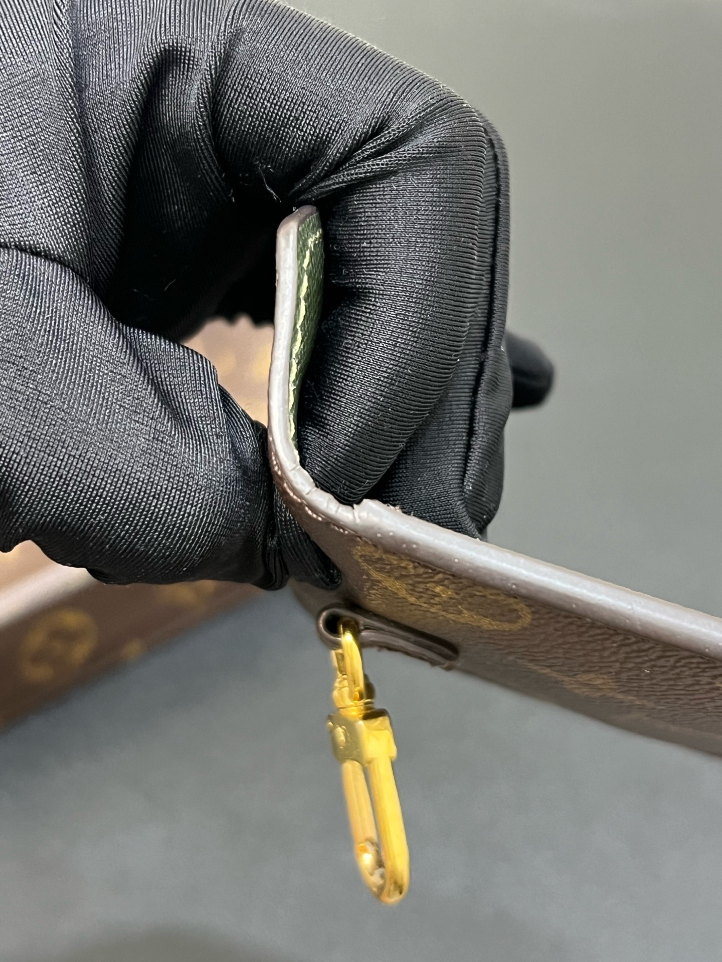 【預訂貨品】LV老花綠三合一woc