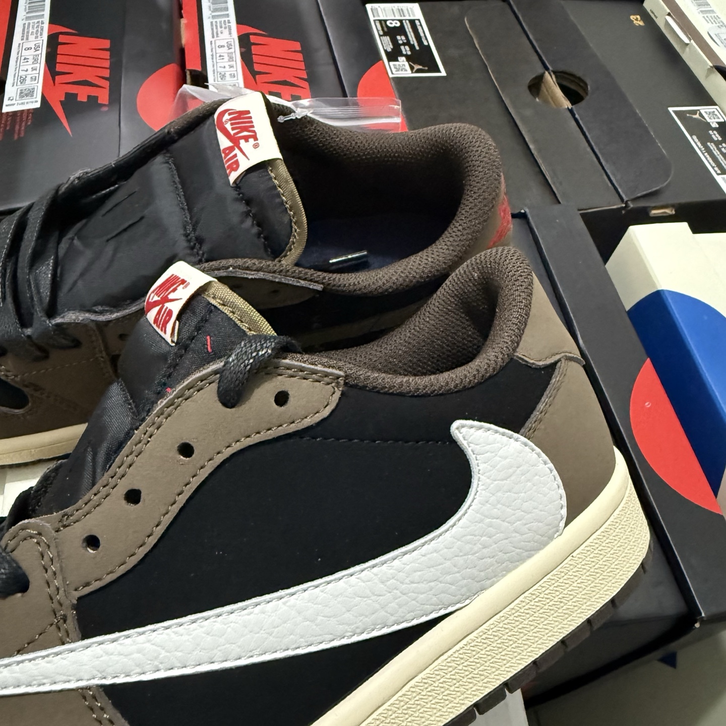 Travis Scott x Air Jordan 1 Low OG "Mocha" CQ4277-001