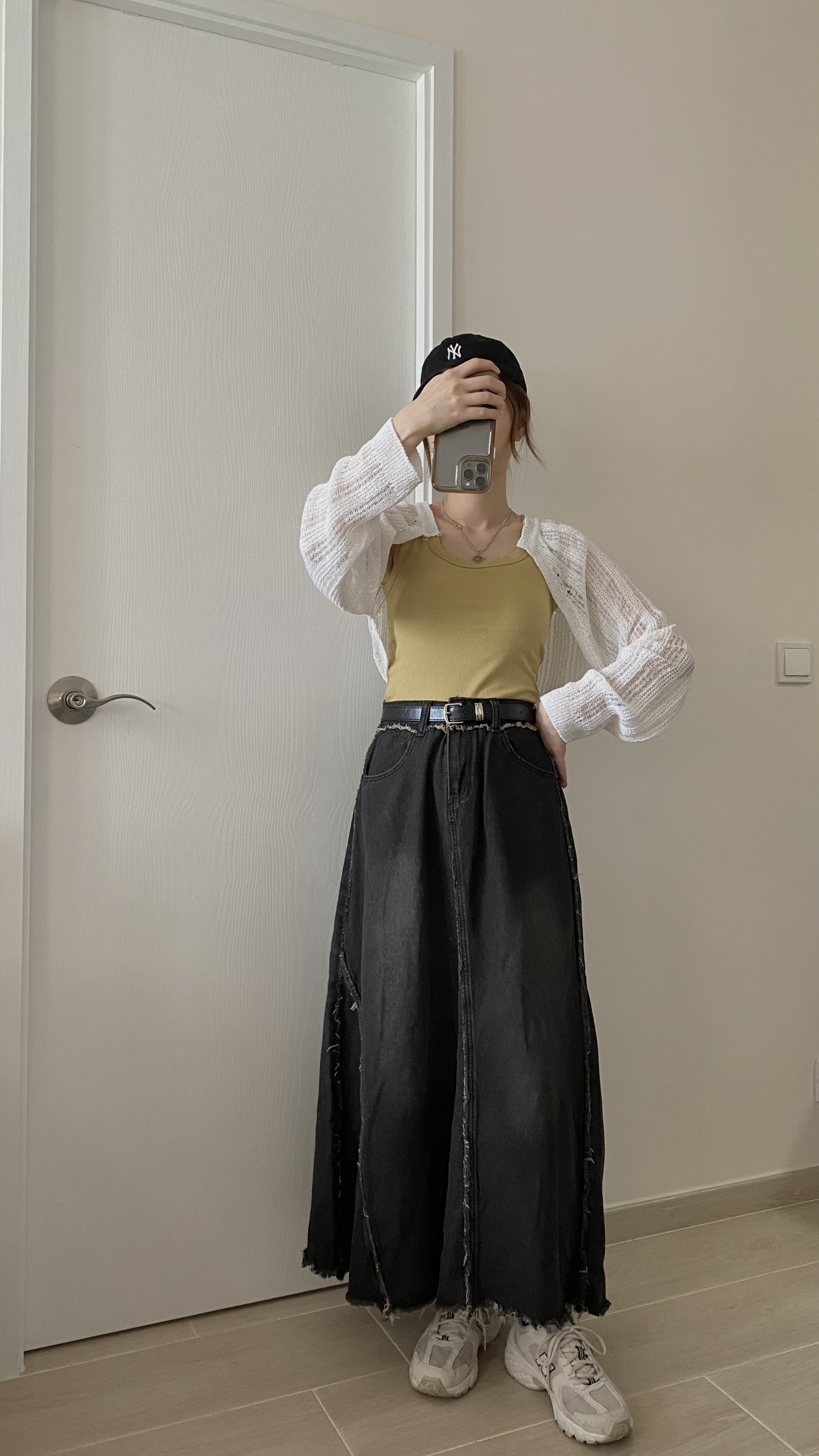 超高詢問度鏤空外套