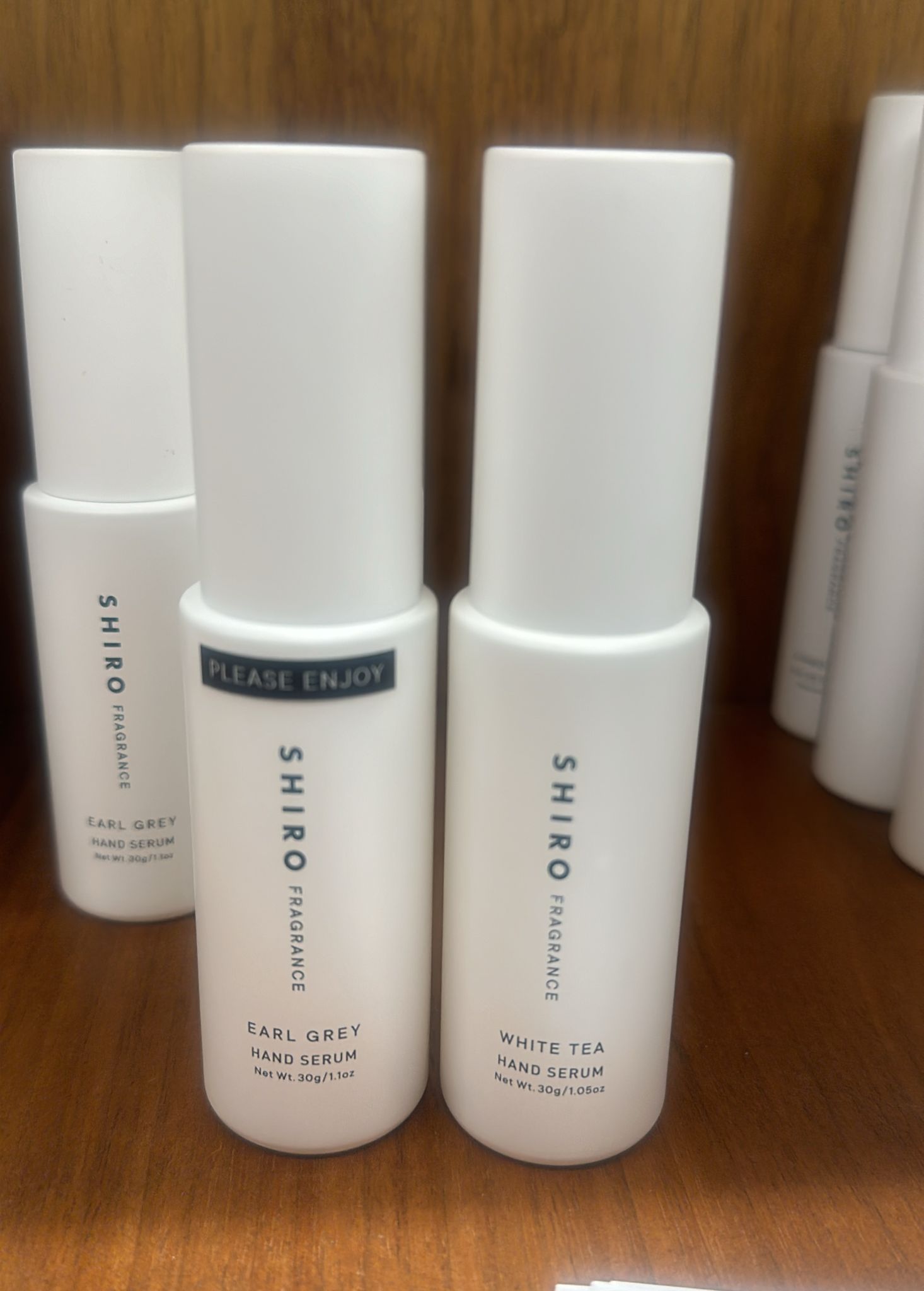 Shiro hand serum 30克 A savon 皂香 B earl grey 伯爵茶 C white tee 白茶 D white lily白百合 E,桂花