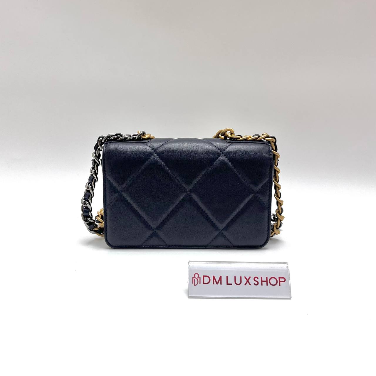 Chanel 19 WOC Navy Blue Lambskin GHW (Serial 29, Year 2019)