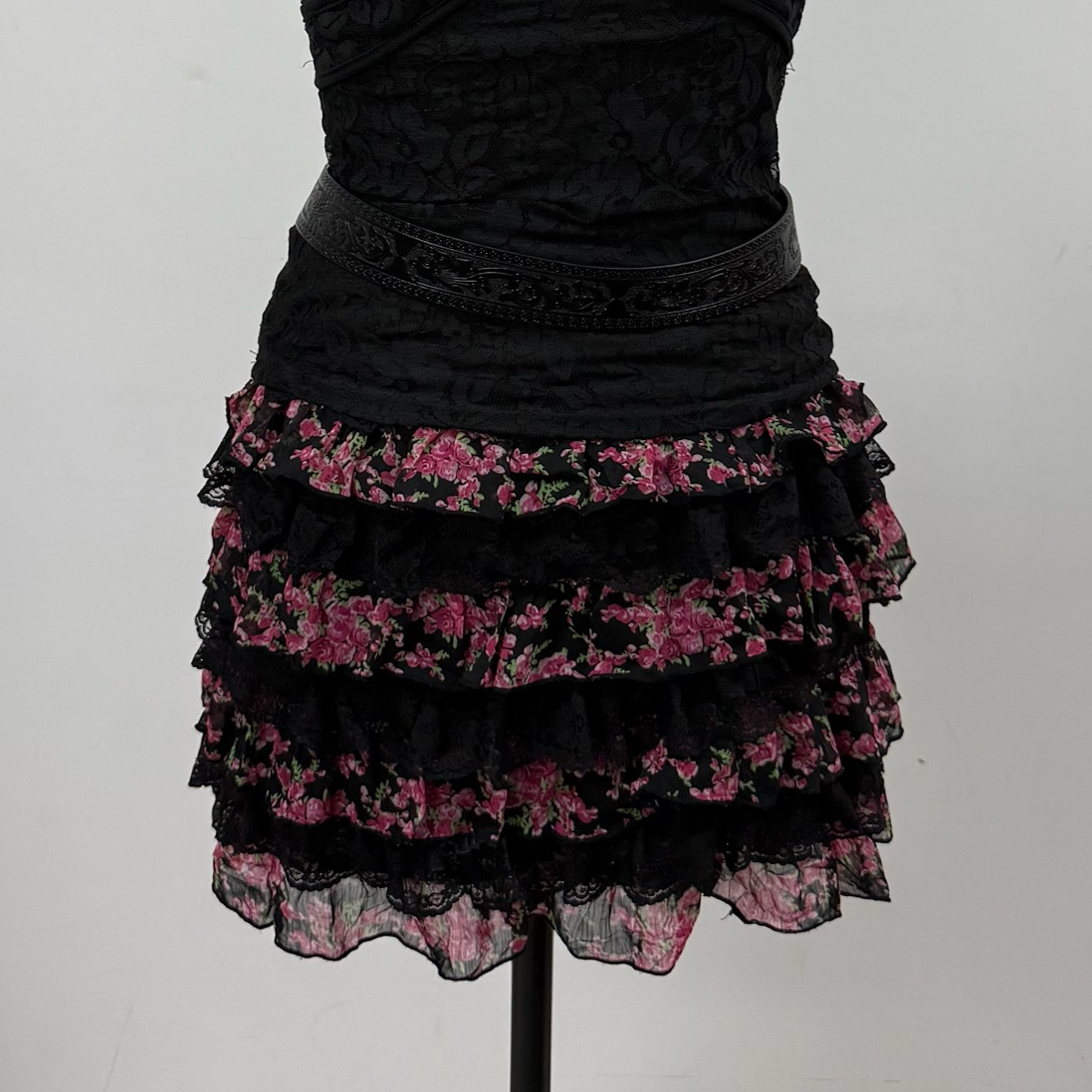 Tiered Floral Lace Miniskirt