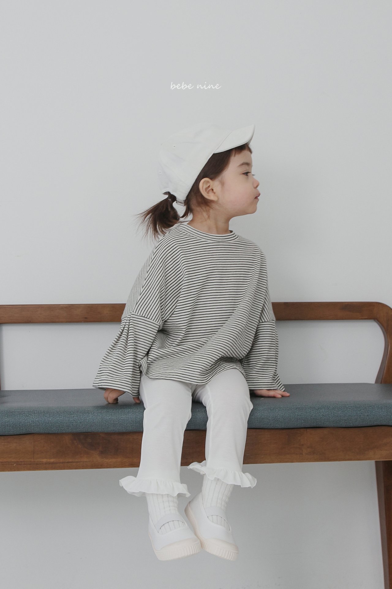 🌸預訂 韓國直送🌸🇰🇷Bebenine兩色時尚荷葉邊緊身褲