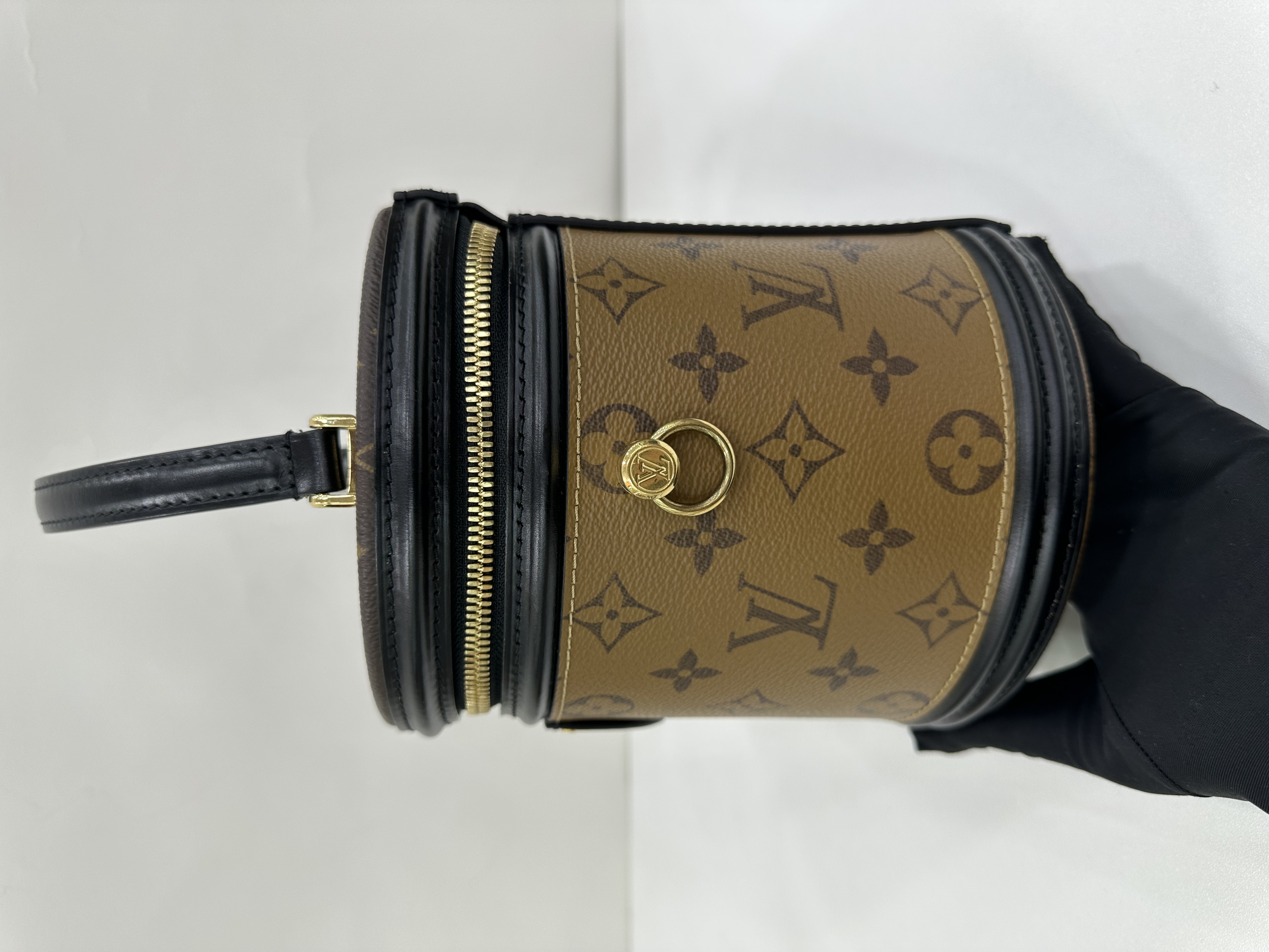 直播貨品 |  [1個-$100 2個-$300］GG05