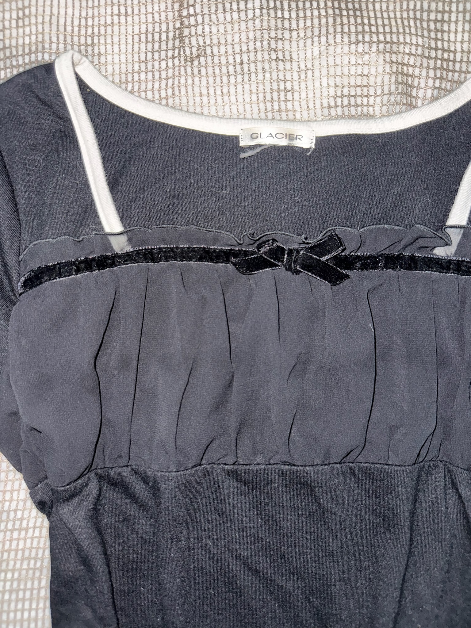 French Girly Black Short-Sleeve Top with Bust Ribbon