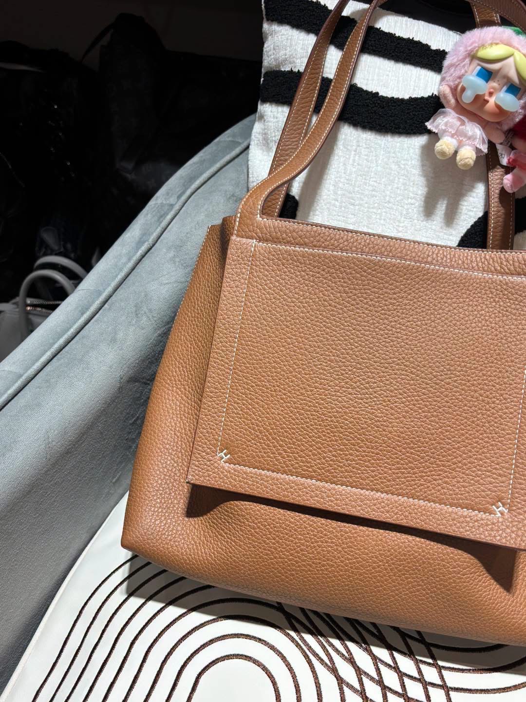 HERMES Cabasellier 31 Stamp W Gold 100%Authentic ,98%new  ✅收據副本✅內袋✅dust bag