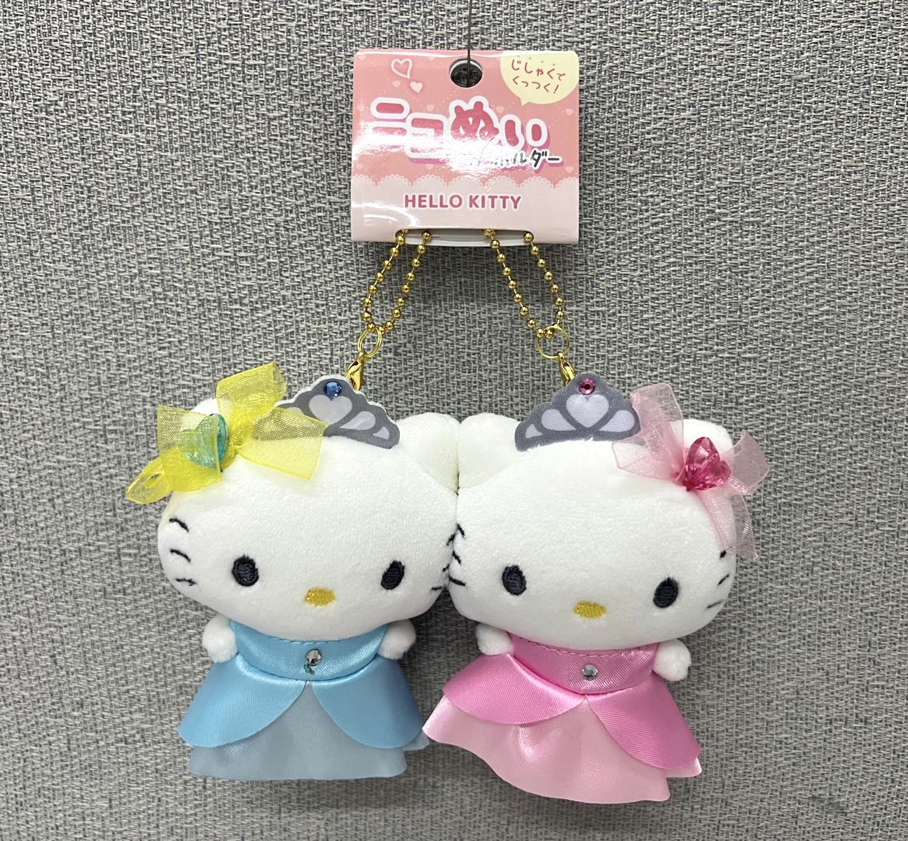 🎌日本直送🎌 Hello Kitty 禮服造型 對裝磁石公仔掛飾