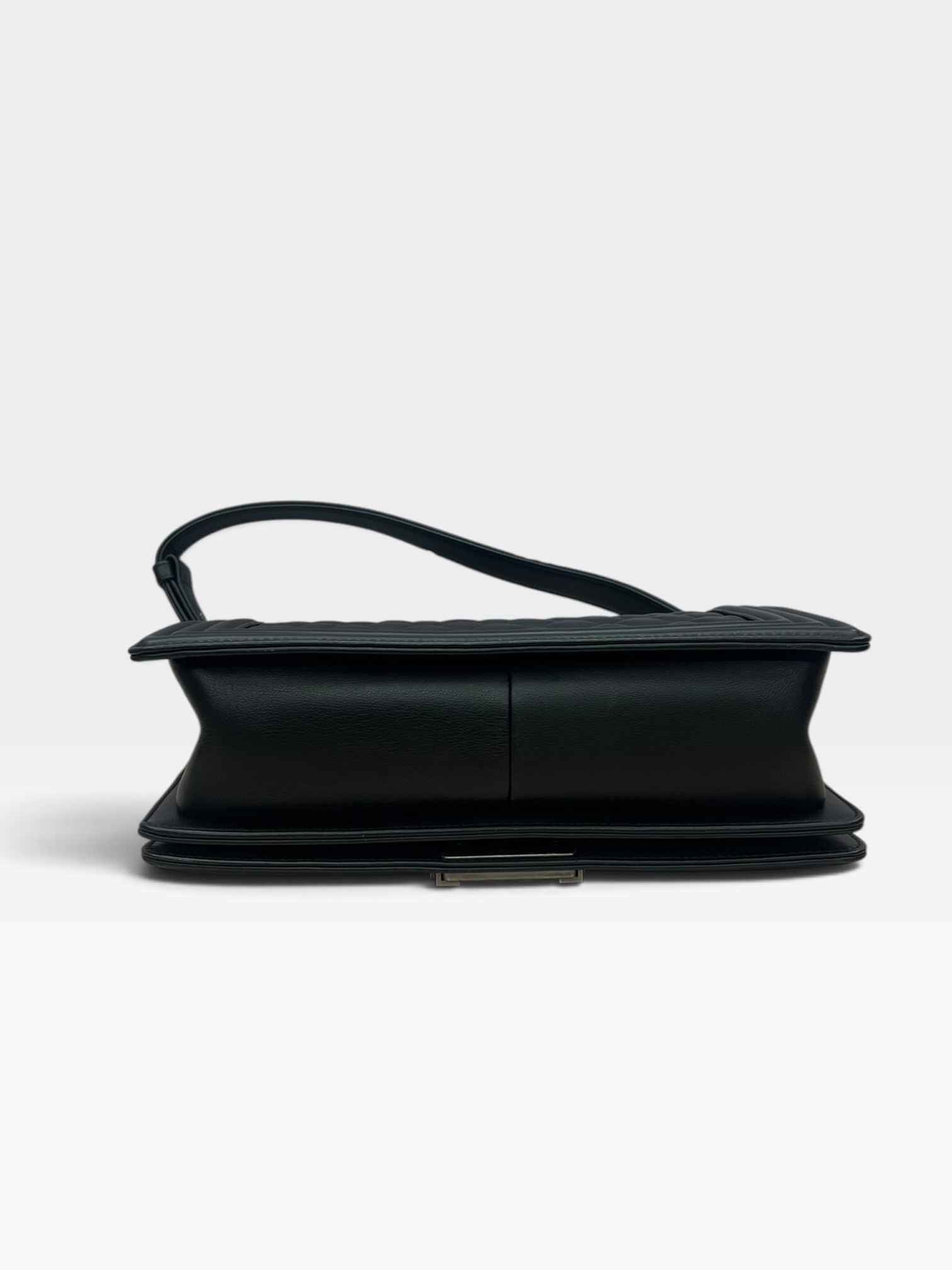 Pre-Owned CHANEL 25 Boy /Product Code: 102303