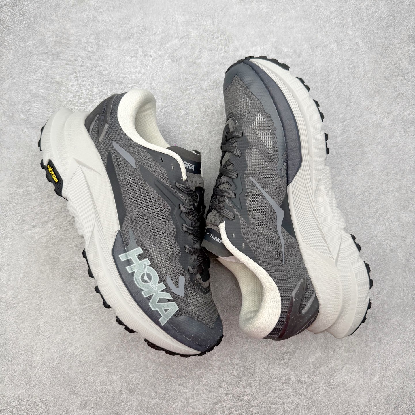 Hoka One One Mafate X