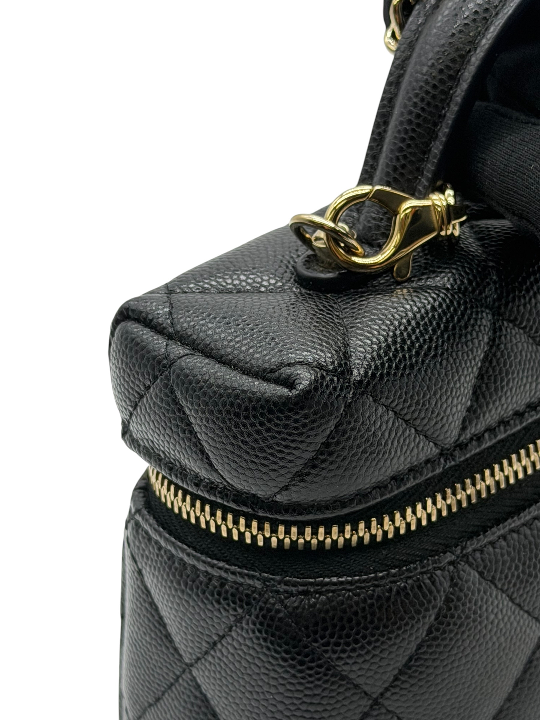 Pre-Owned CHANEL Vanity With Chain / Product Code: 26060105