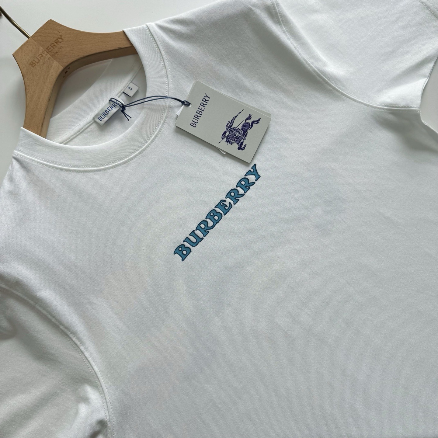 【原單】BURBERRY Heritage Logo Cotton T-shirt 馬術騎士徽標印花短袖Tee