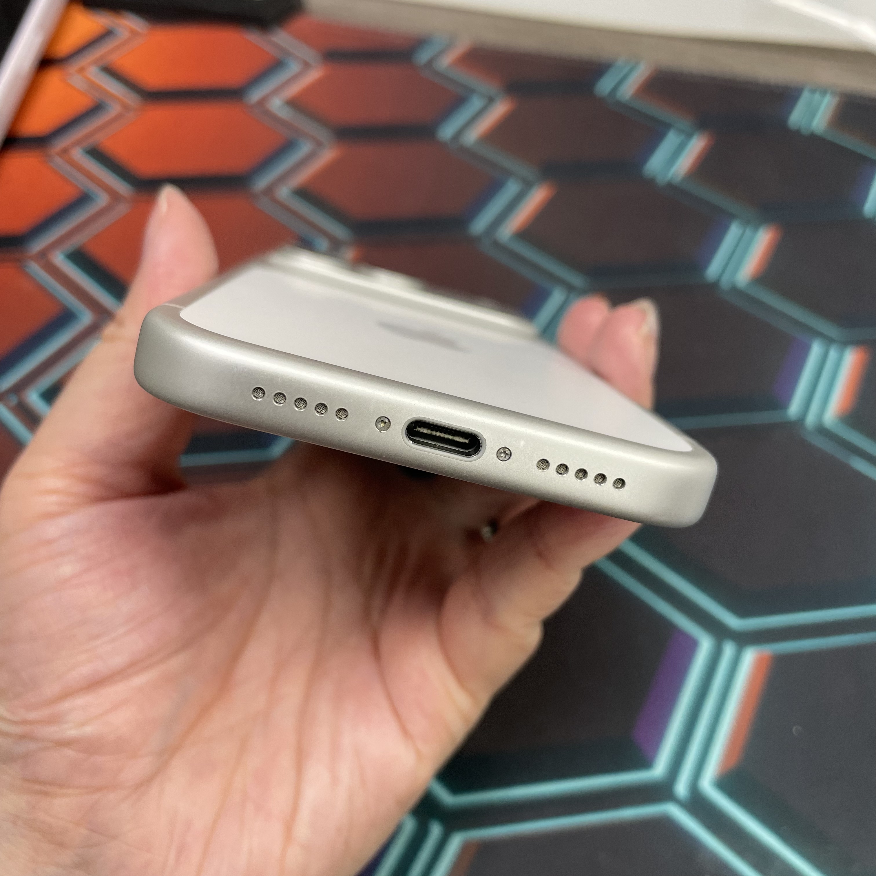 *8197 17 Pro 完美機 512GB 電93 銀色 sliver