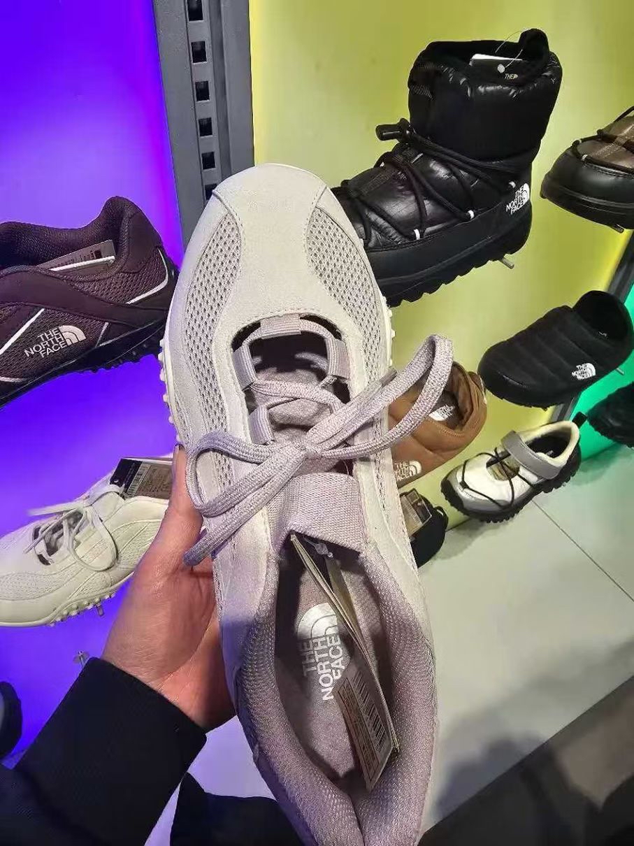 <預訂> The North Face Sheldon Mary Jane