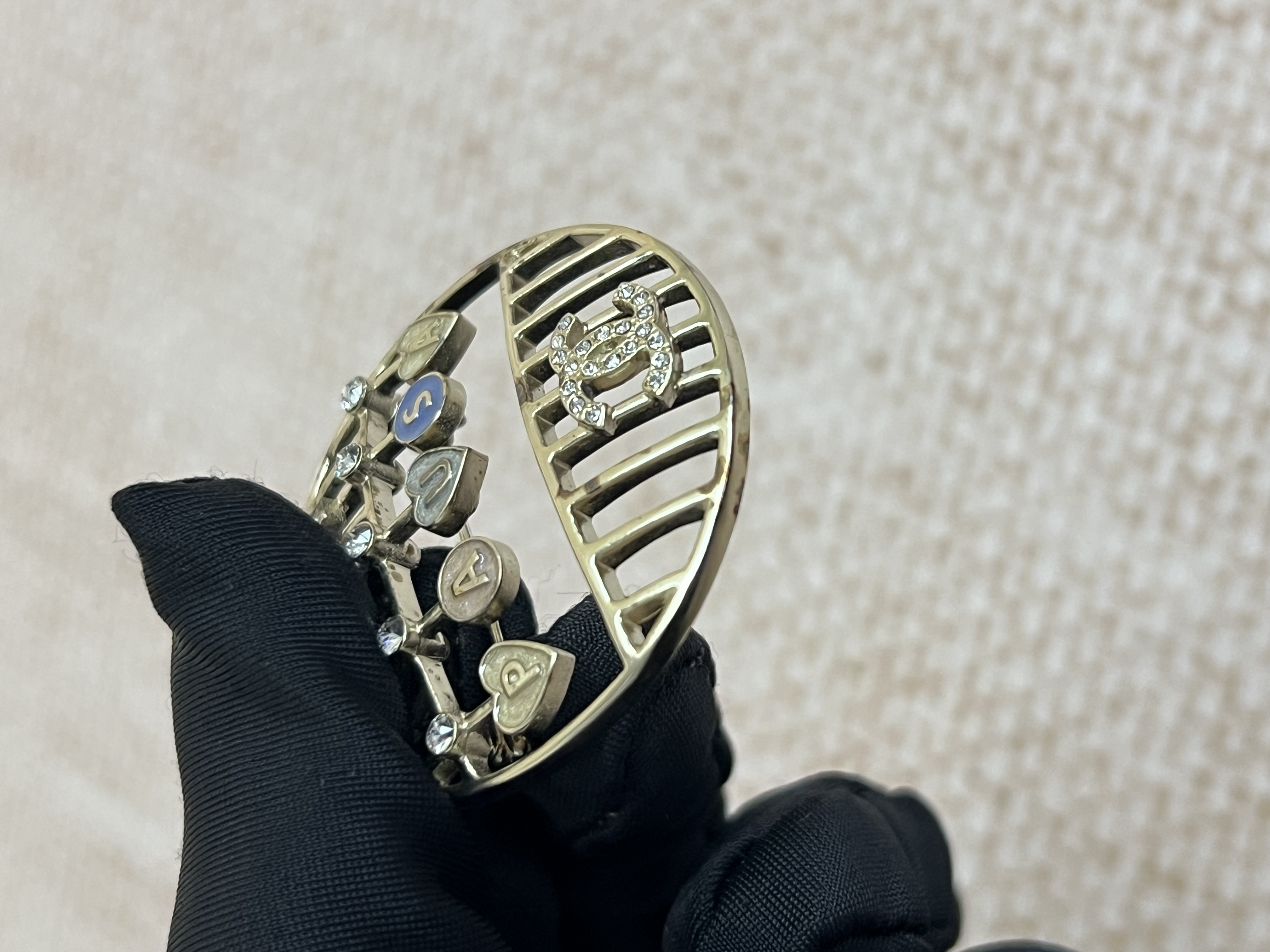 Pre-owned Chanel Pause/ Product Code: 26030205