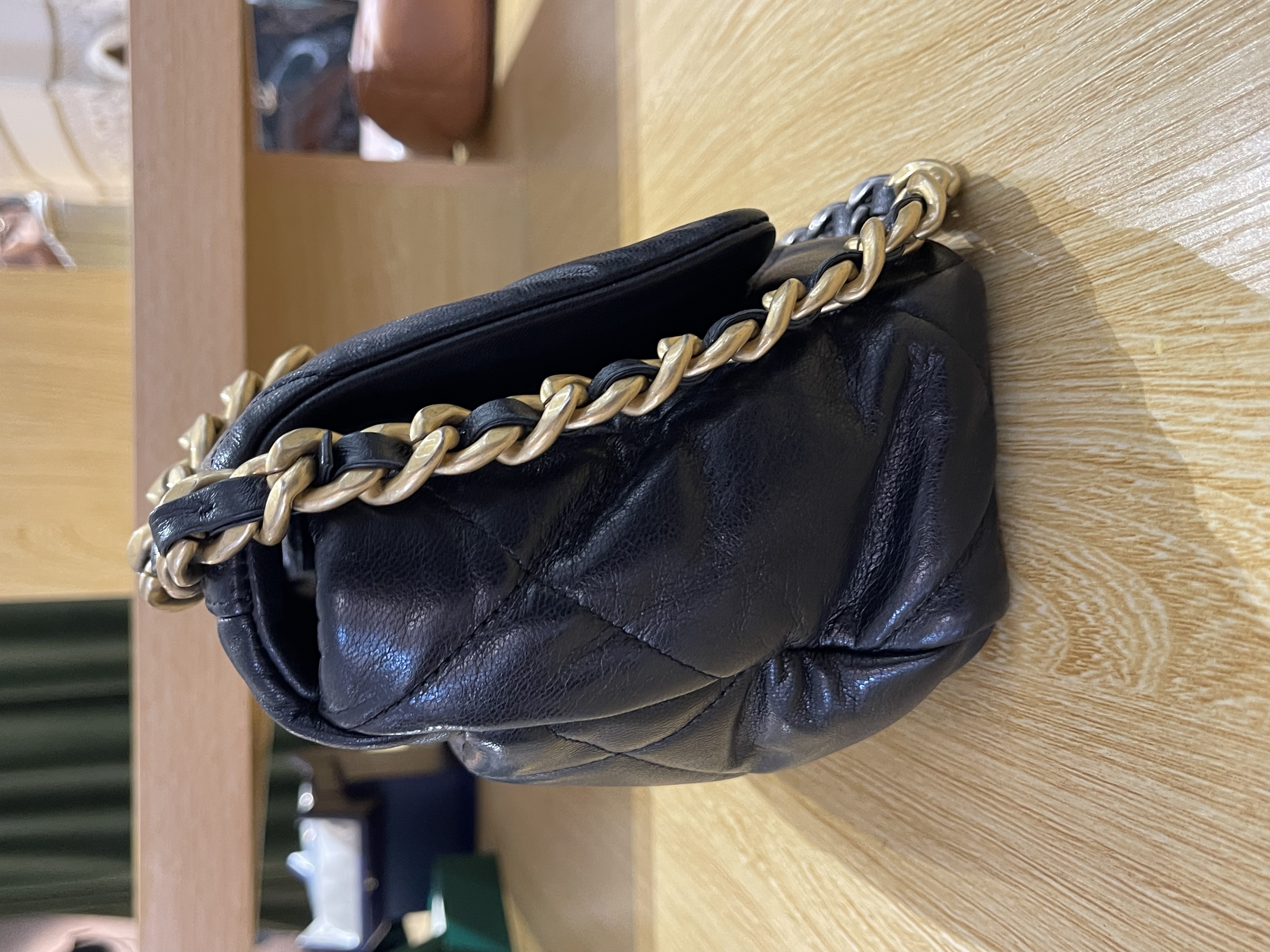 直播貨品 |  [1個-$100 2個-$300］JJ02