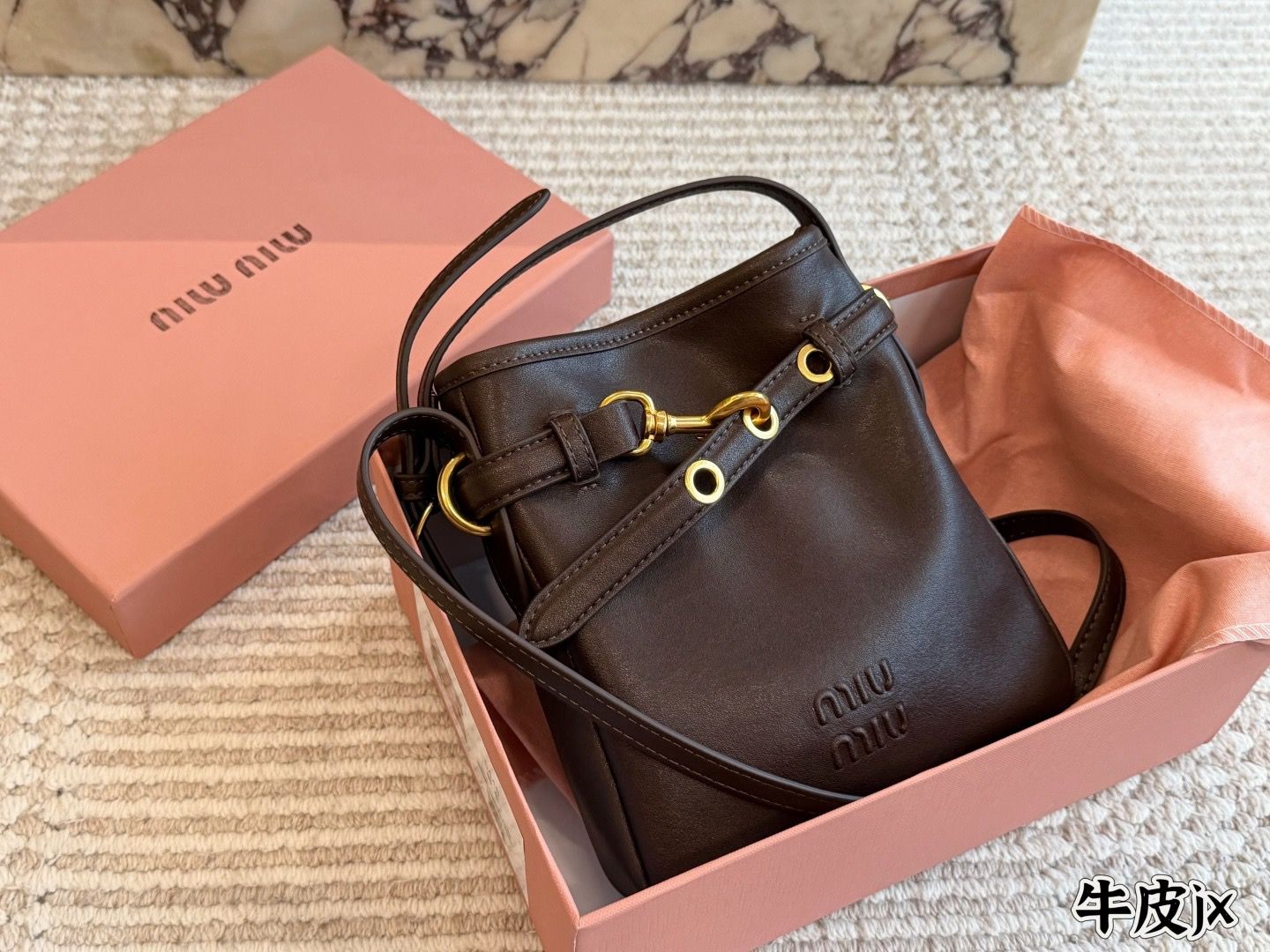 $499件原單*全皮 Miumiu mini水桶
