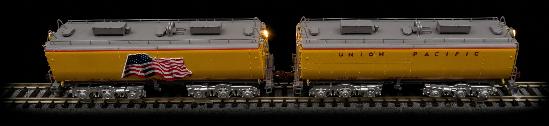 Scaletrains N （1：160） Union Pacific Late Steam Excursion Water Tender Set (配置模擬及數碼燈光效果）