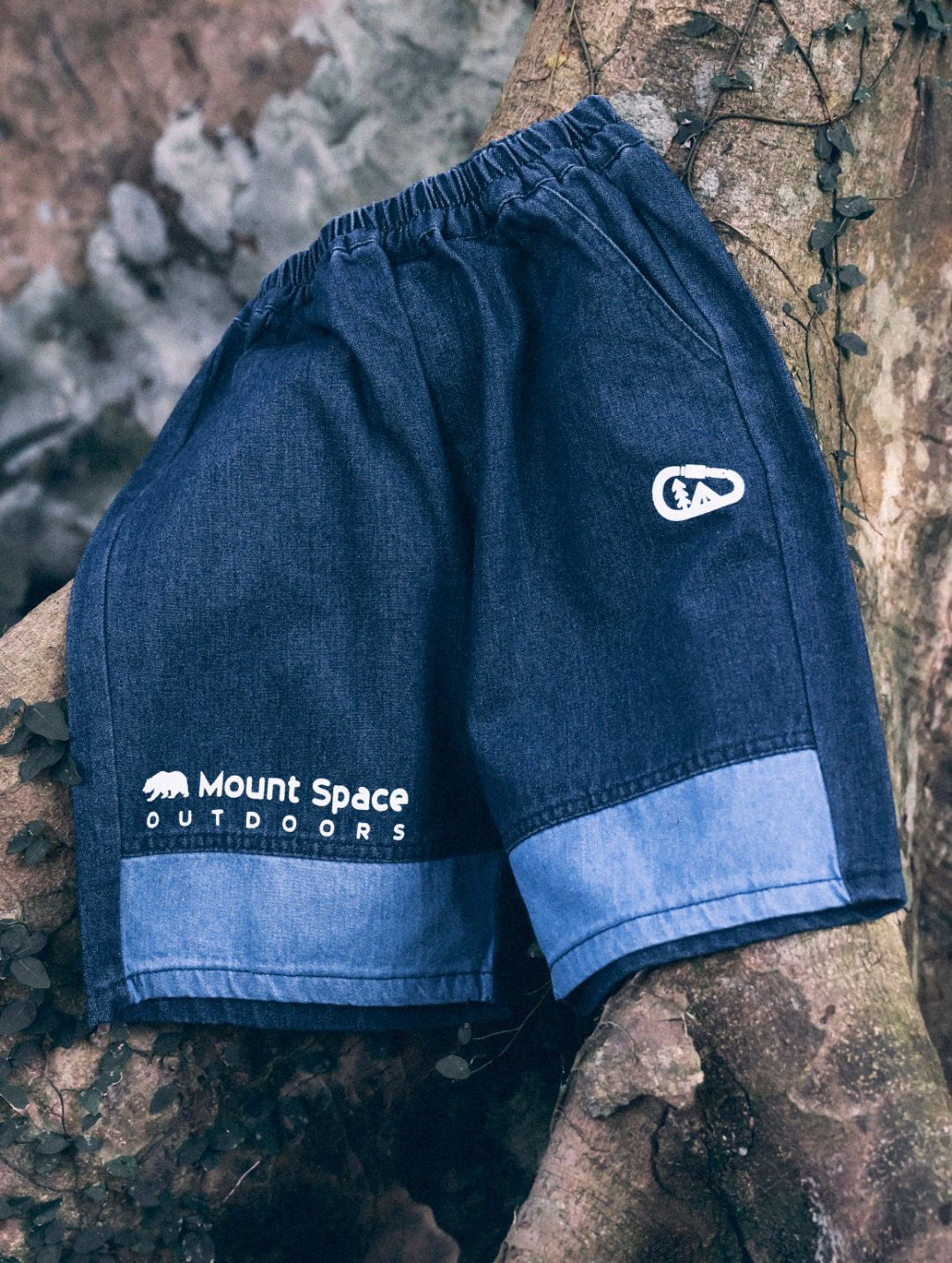 $88件。2件起$78件。山系撞色拼接牛仔短褲