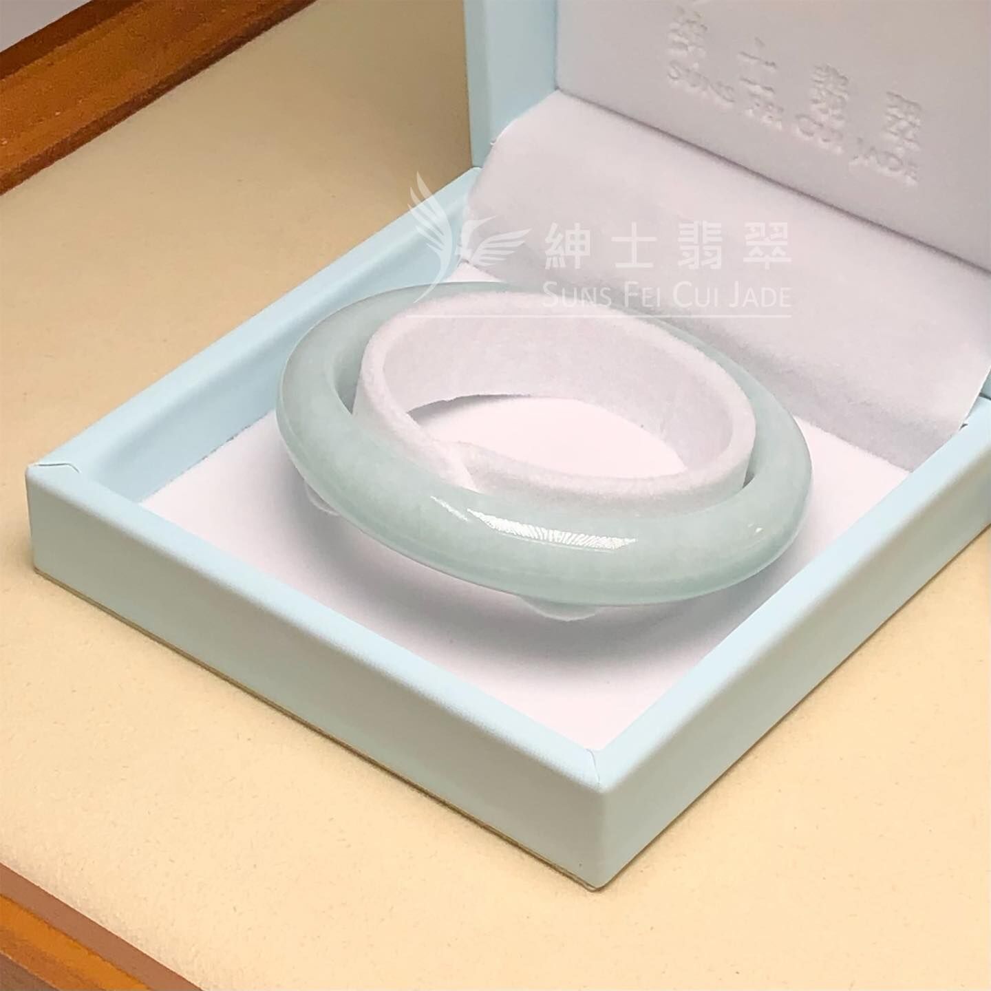 擺三橋蘋果綠貴妃鐲54.4mm