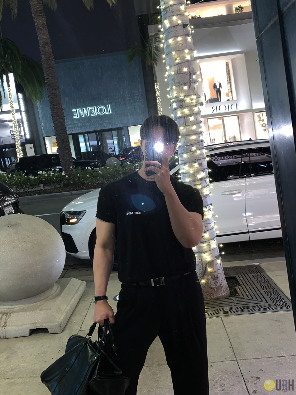 【100%保證韓國直送】韓國品牌原創系列 簡約前後字母印花挺闊修身肌肉版型短袖 Tee 👕 [3 color] RL114906