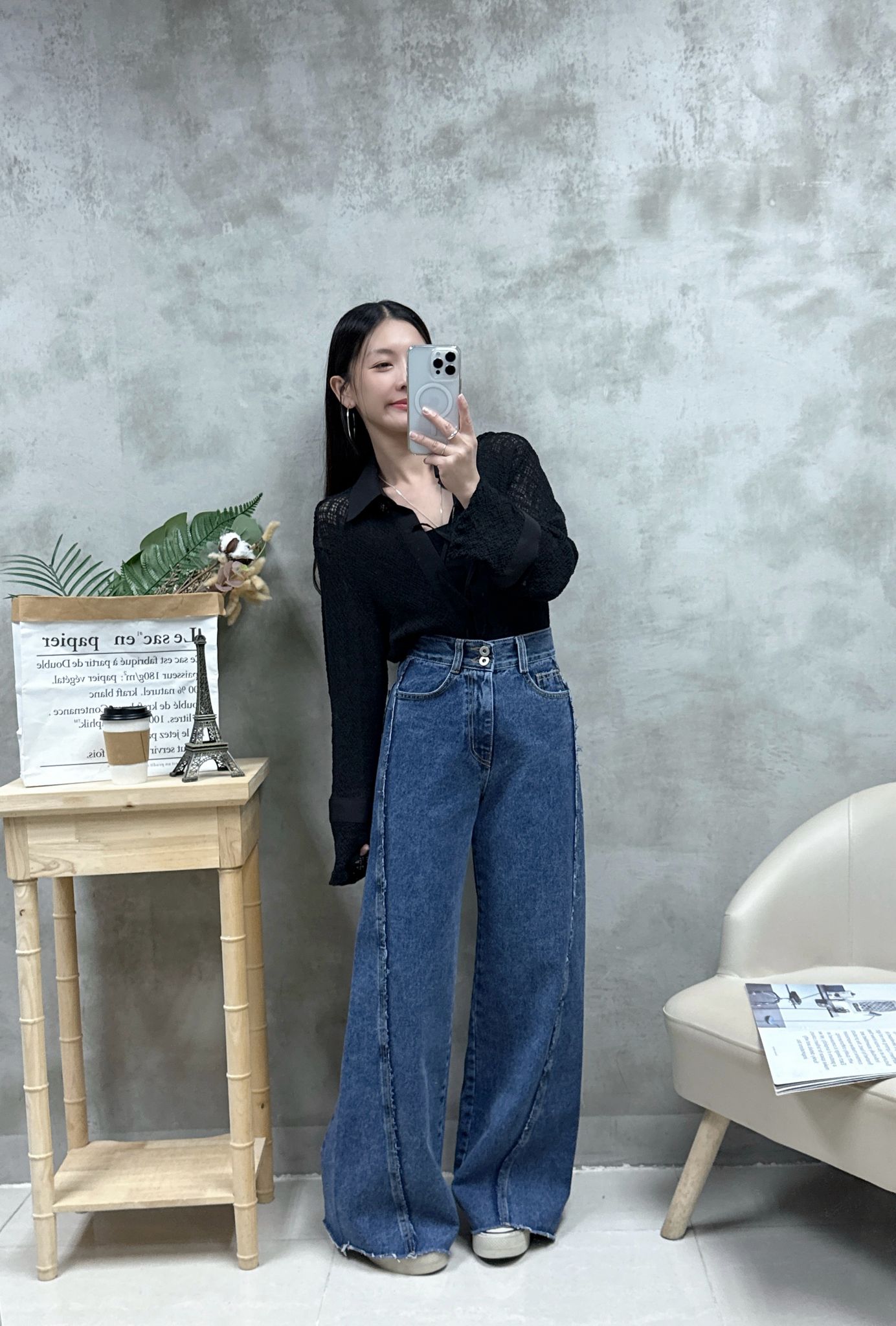 C05 交叉領網紋恤衫