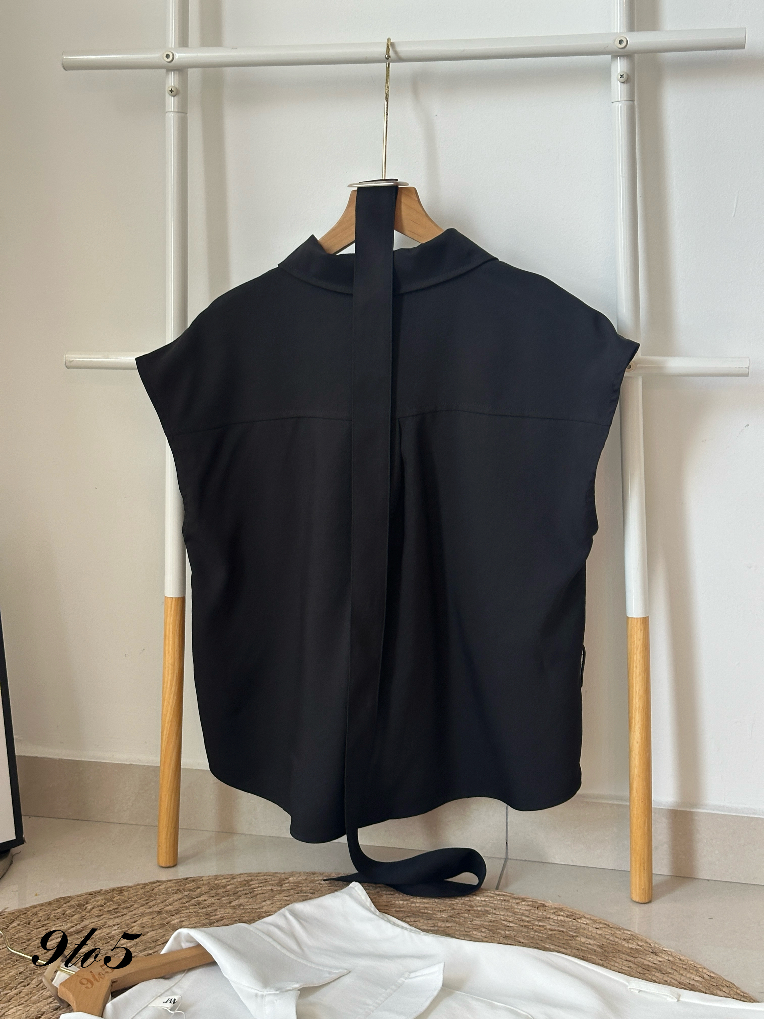 T4027 Sleeveless Pocket Shirt - 3 Colors