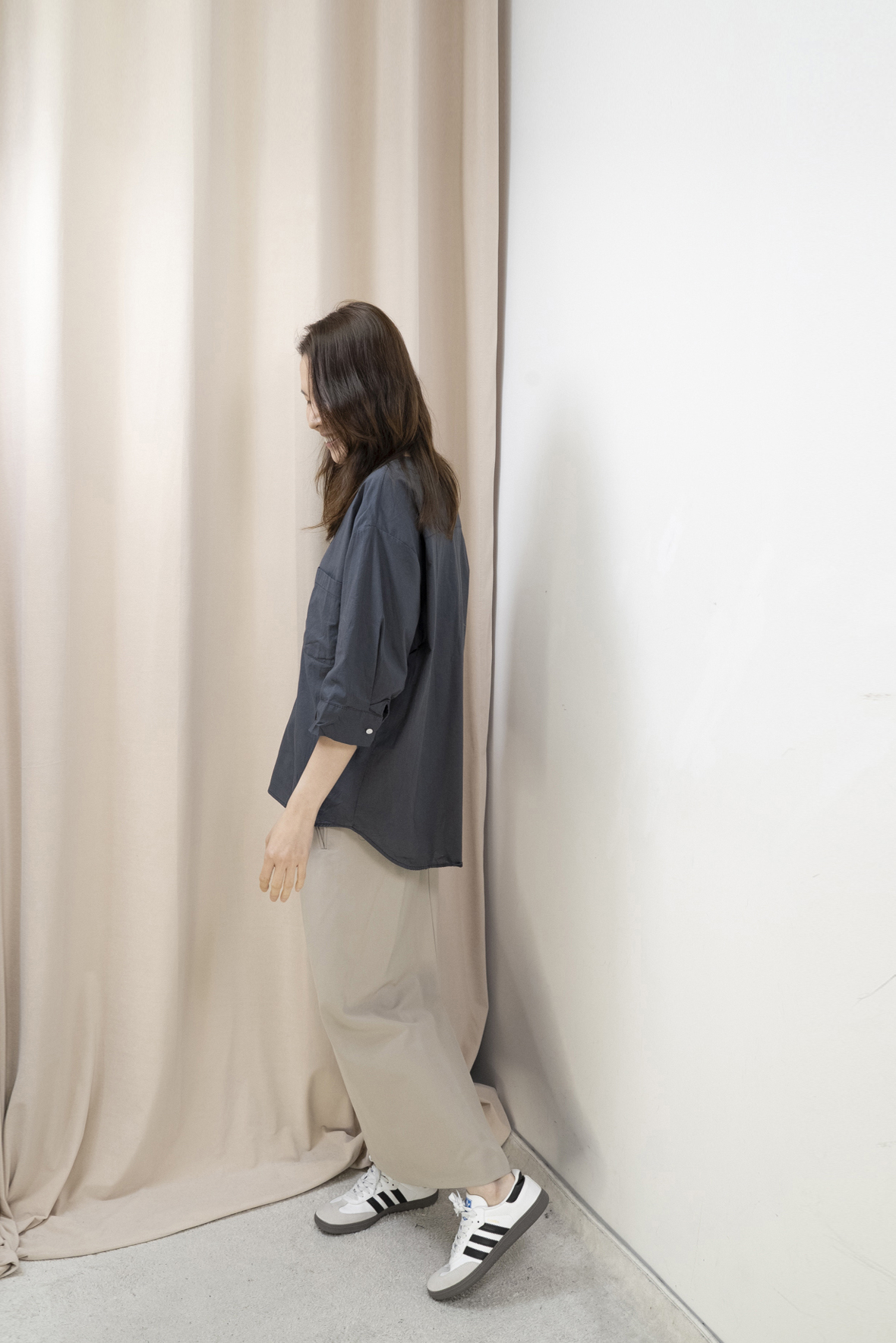 輕薄棉質恤衫襯衣(灰藍色）