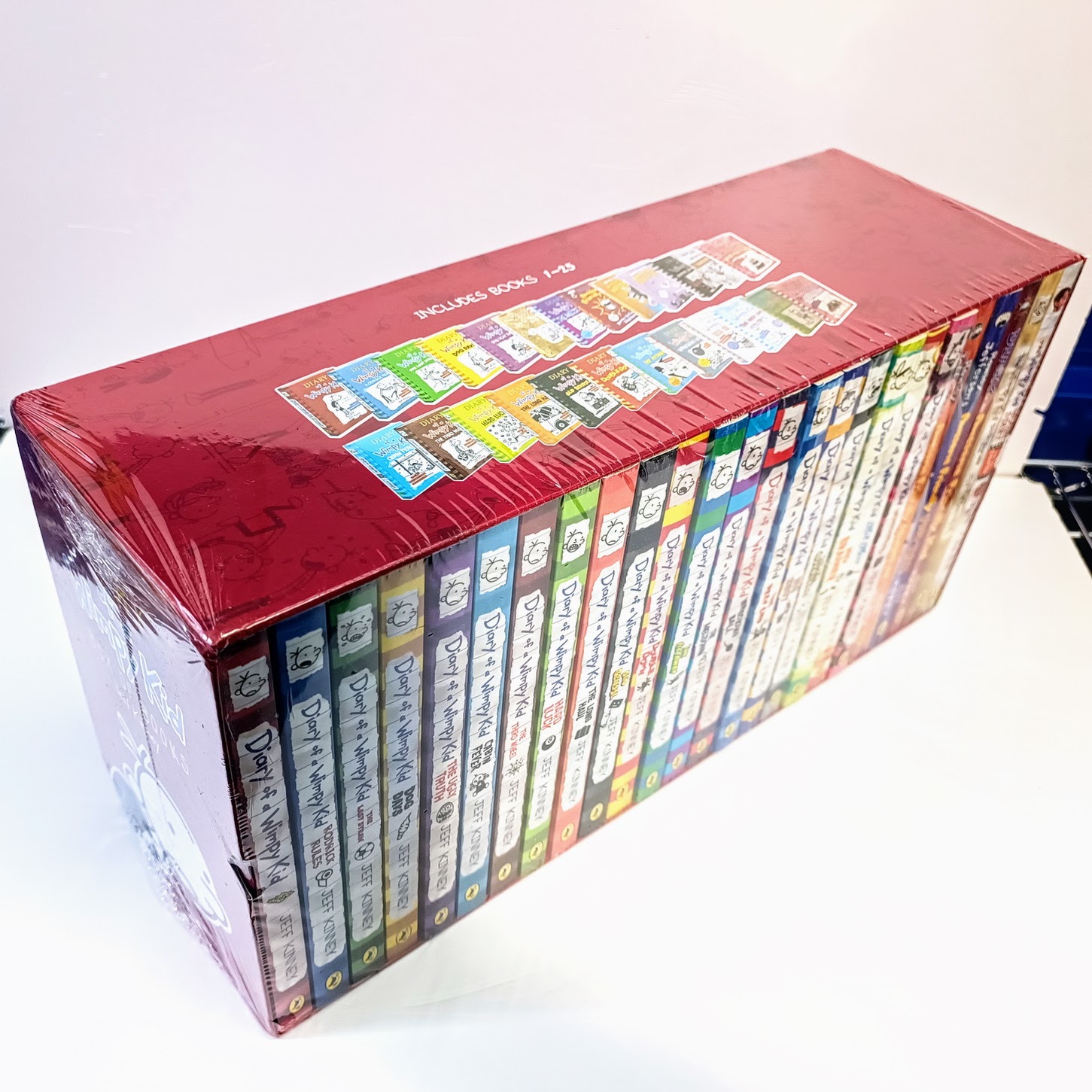 Diary of a Wimpy Kid  25 books   小屁孩日記 B070